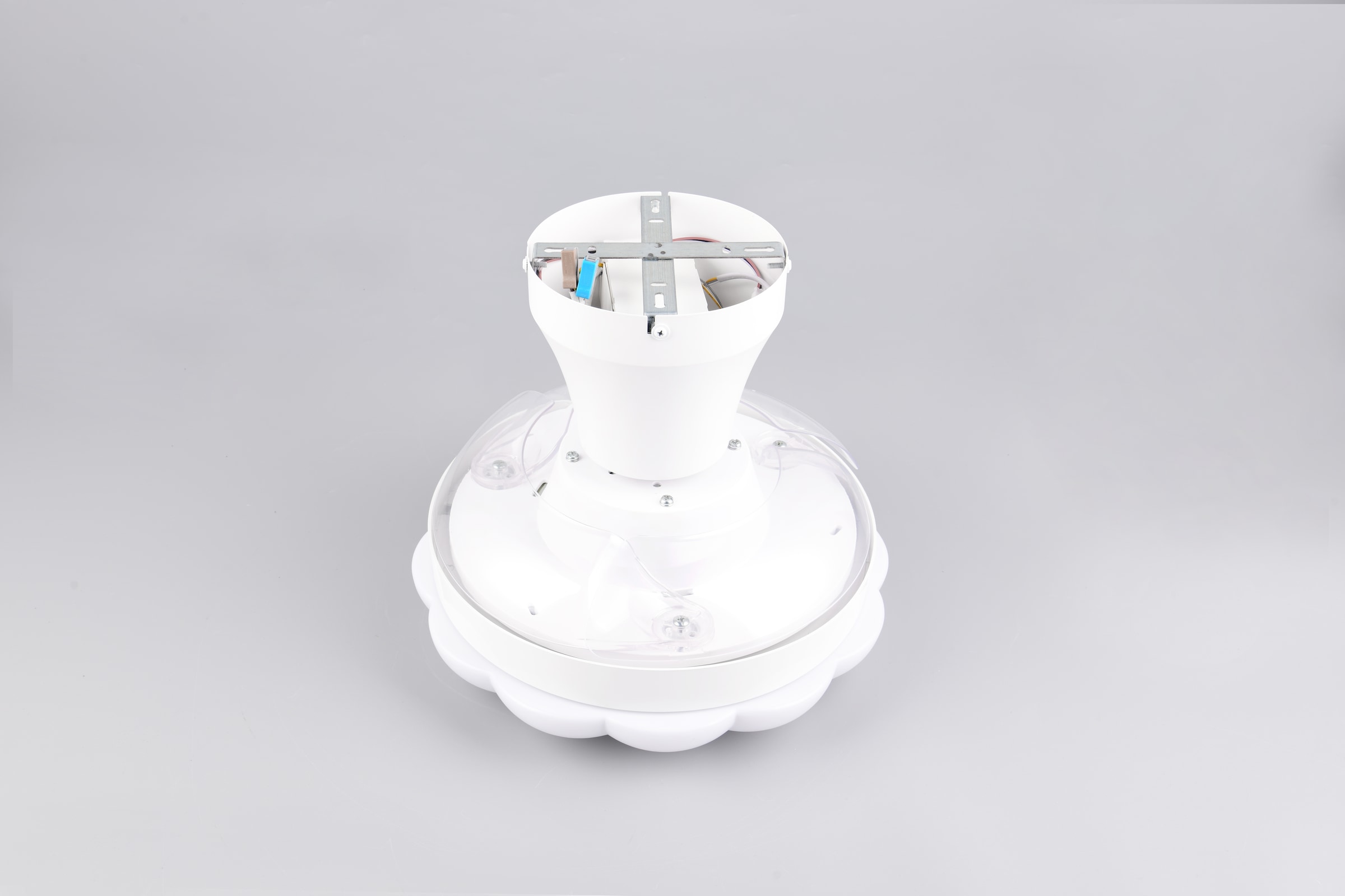 REALITY Leuchten LED Deckenleuchte »BORAS mit Ventilator, Deckenventilator mit ausklappbaren Flügeln 30W« LED-Board 1 Stk. Farbwechsler | warmweiß - kaltweiß Ø 34 - 60 cm (aufgeklappt), 6 Stufen, LED 24W CCT dimmbar Timer Fernb.
