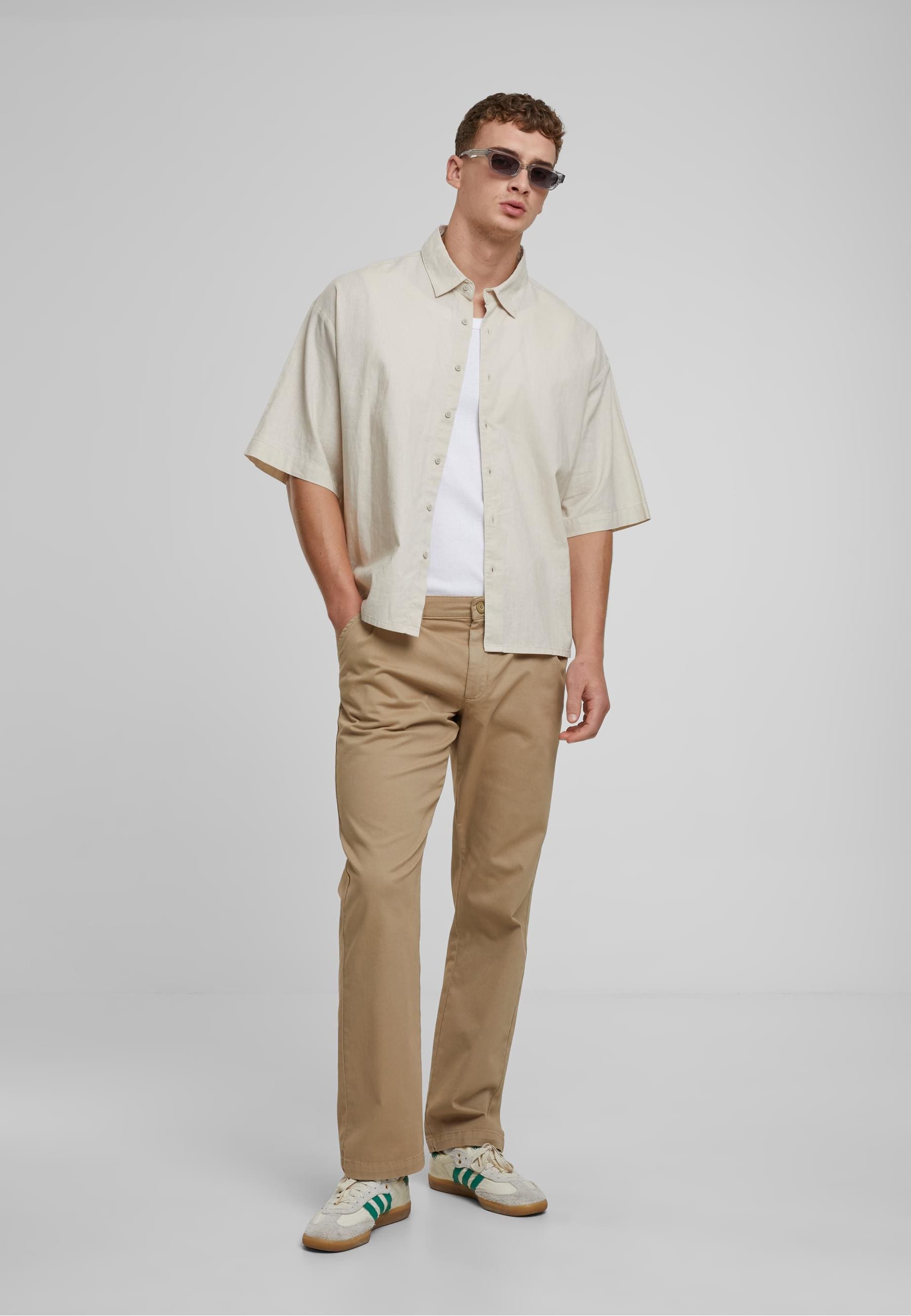 URBAN CLASSICS Stoffhose »Urban Classics Pleated Twill Pants«, (1 tlg.)