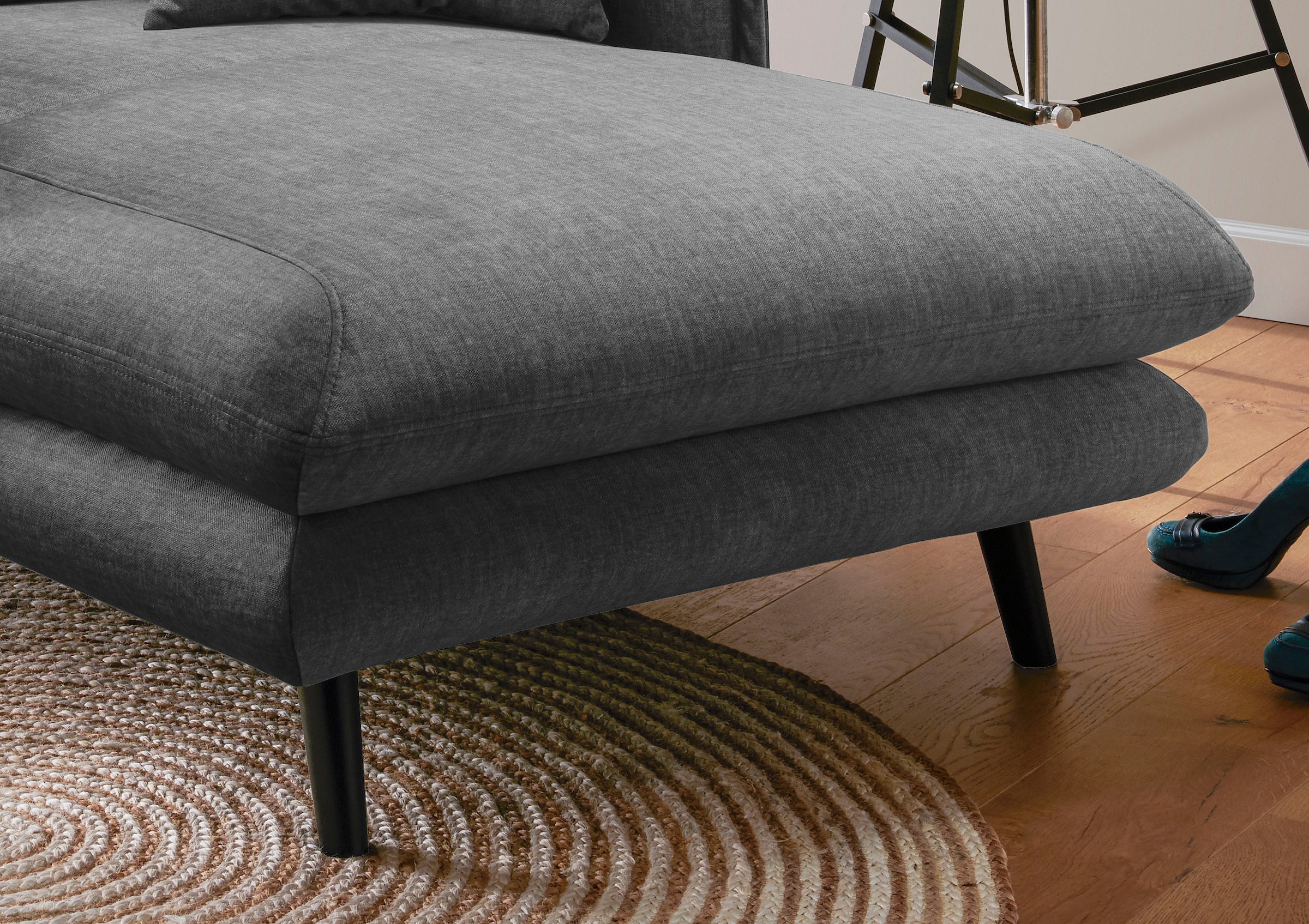INOSIGN Loveseat »Lazio«, moderner Sessel mit einer bequemen Polsterung, 2 Stk. Zierkissen