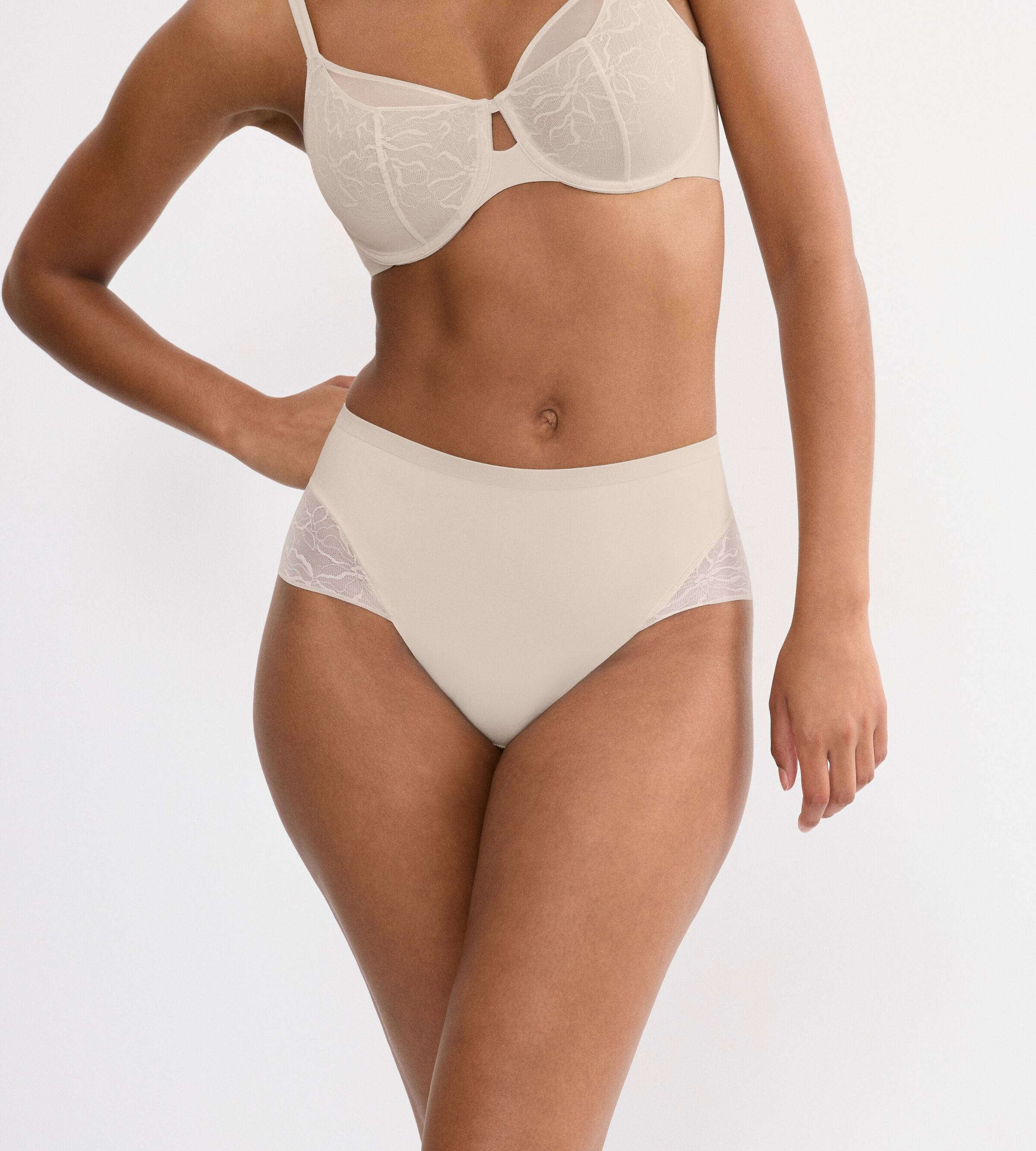 Triumph Shapingslip "Comfort Contour" flache formende Spitze, stützende Pas günstig online kaufen
