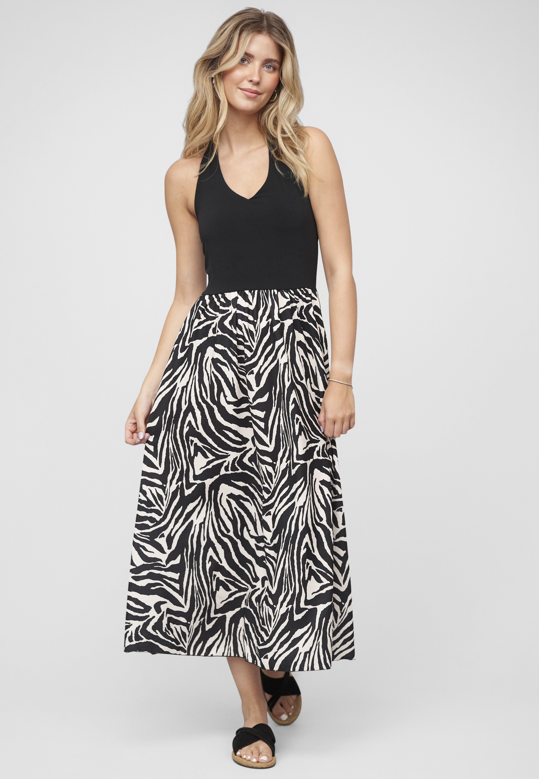 CLOUD 5IVE Shirtkleid »CLOUD 5IVE Maxi Neckholder-Dress with zebra print« 1 Stk. tlg.