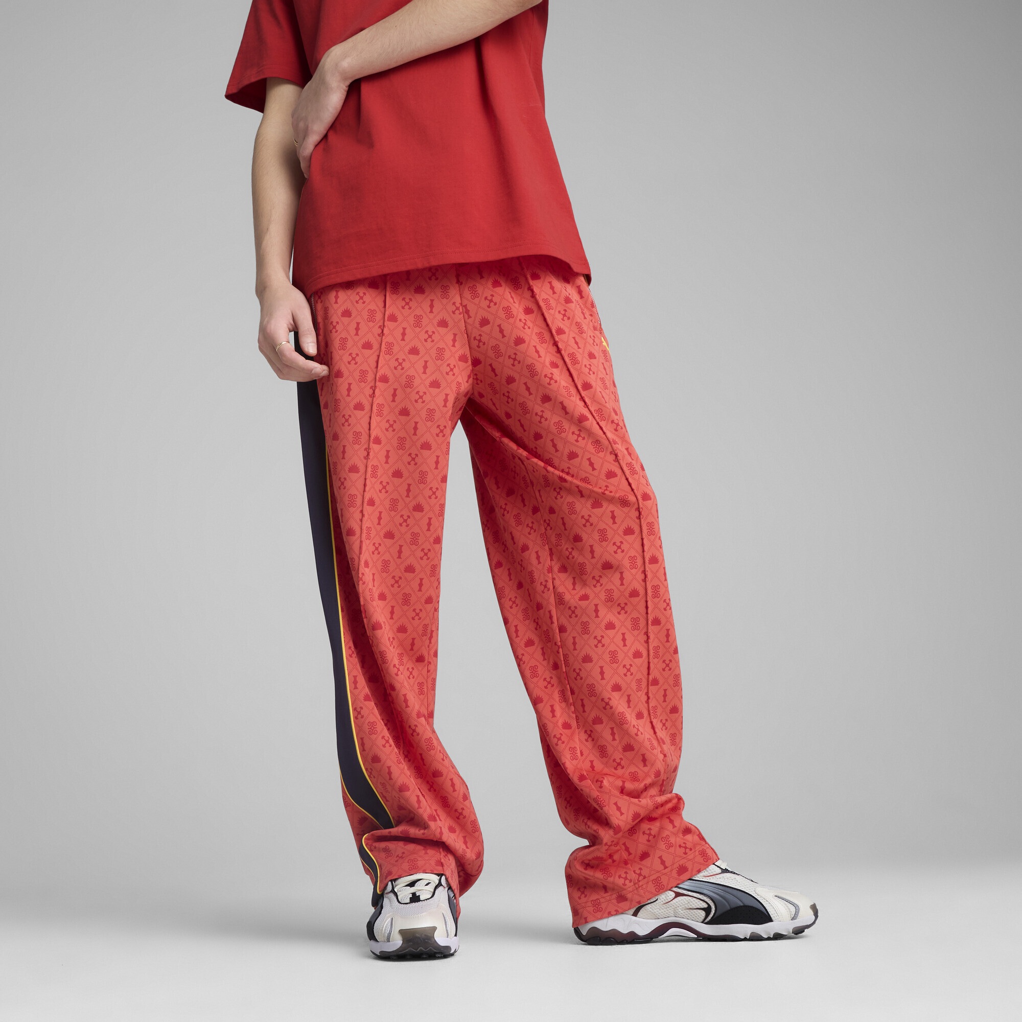 PUMA Sporthose »Road To Unity Graphic Relaxed Trainingshose Herren«