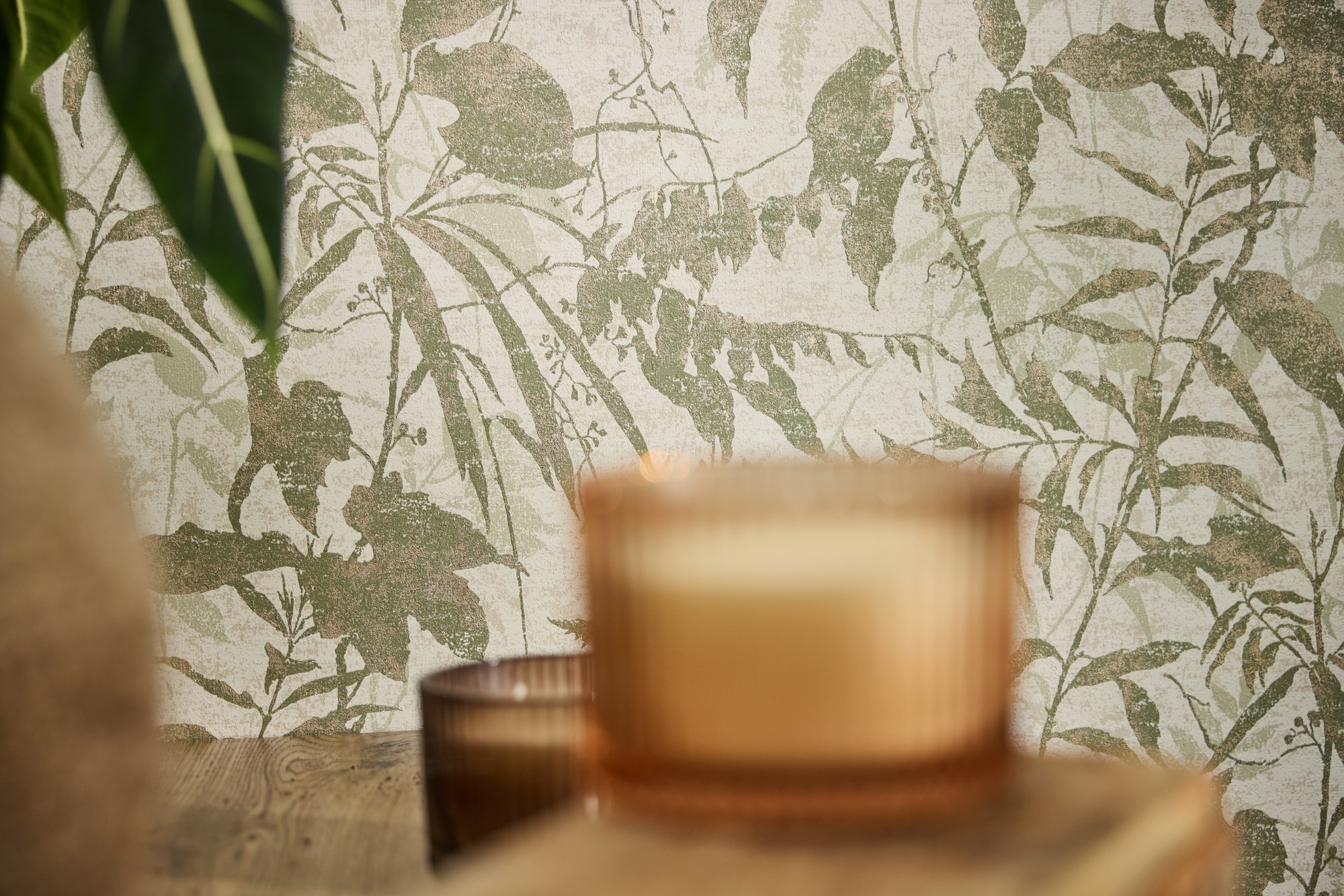 living walls Vliestapete »Botanik-Tapete Natur Blättermuster strukturiert« botanisch strukturiert