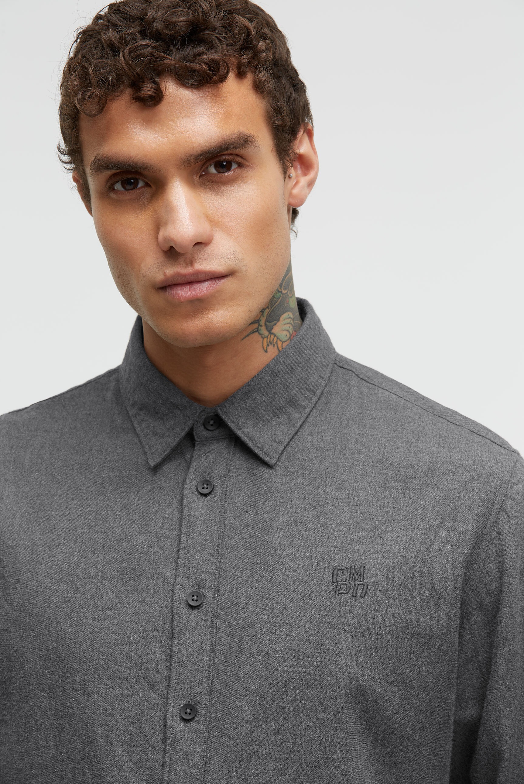CMPD Langarmhemd mit Kentkragen