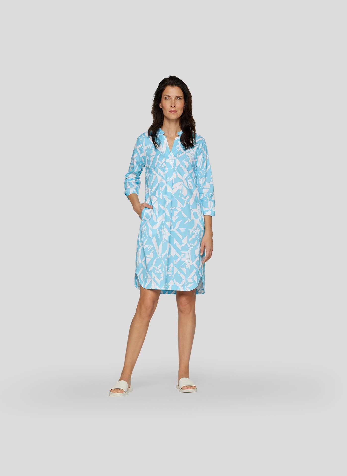 Rabe Midikleid »Rabe Blusenkleid mit modernem Allover-Print und V-Ausschnitt«