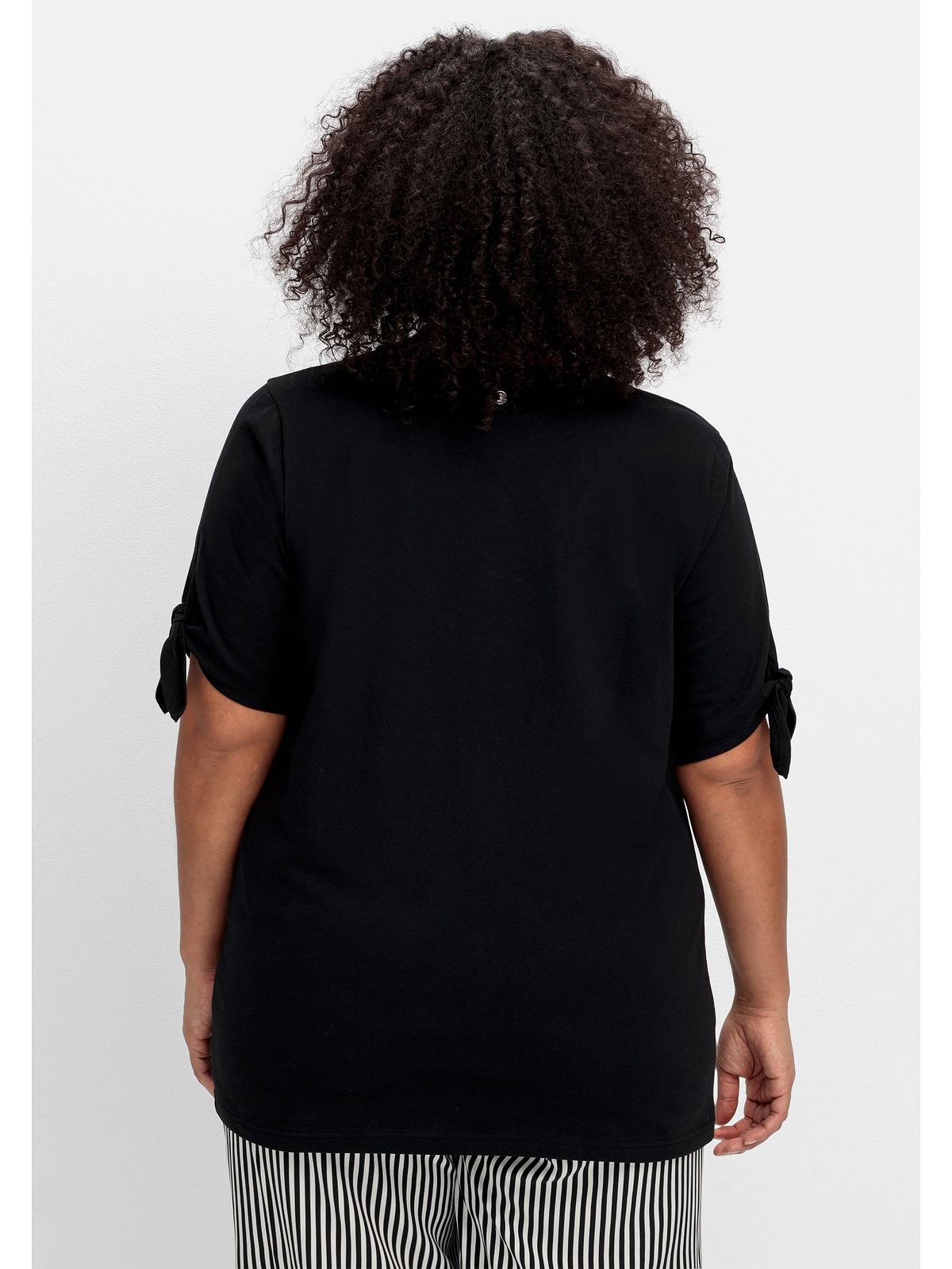 Sheego T-Shirt »Große online Ärmelsaum Knotendetail Größen«, BAUR mit am kaufen 