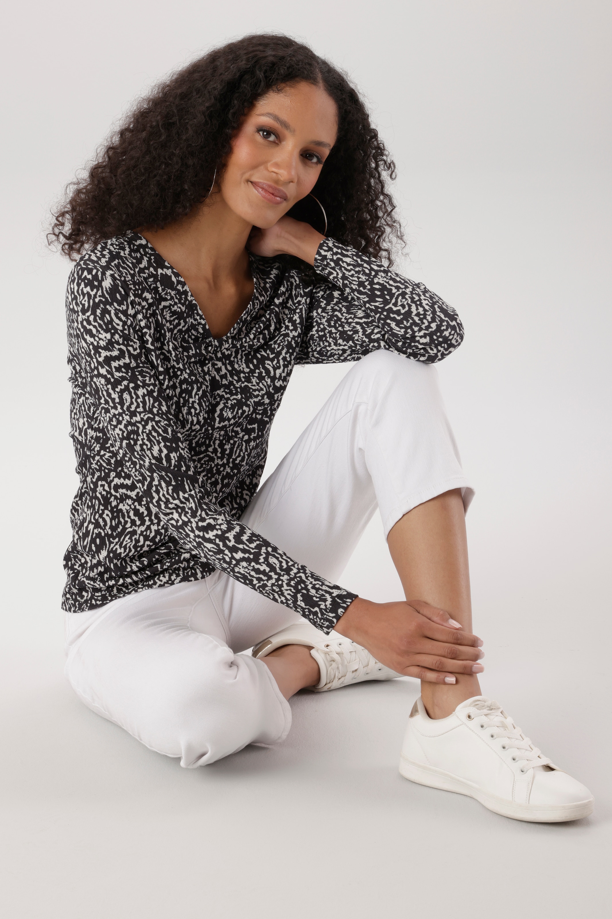 Aniston SELECTED Shirtbluse elastische Shirtware in leichter Crash-Optik - NEUE KOLLEKTION