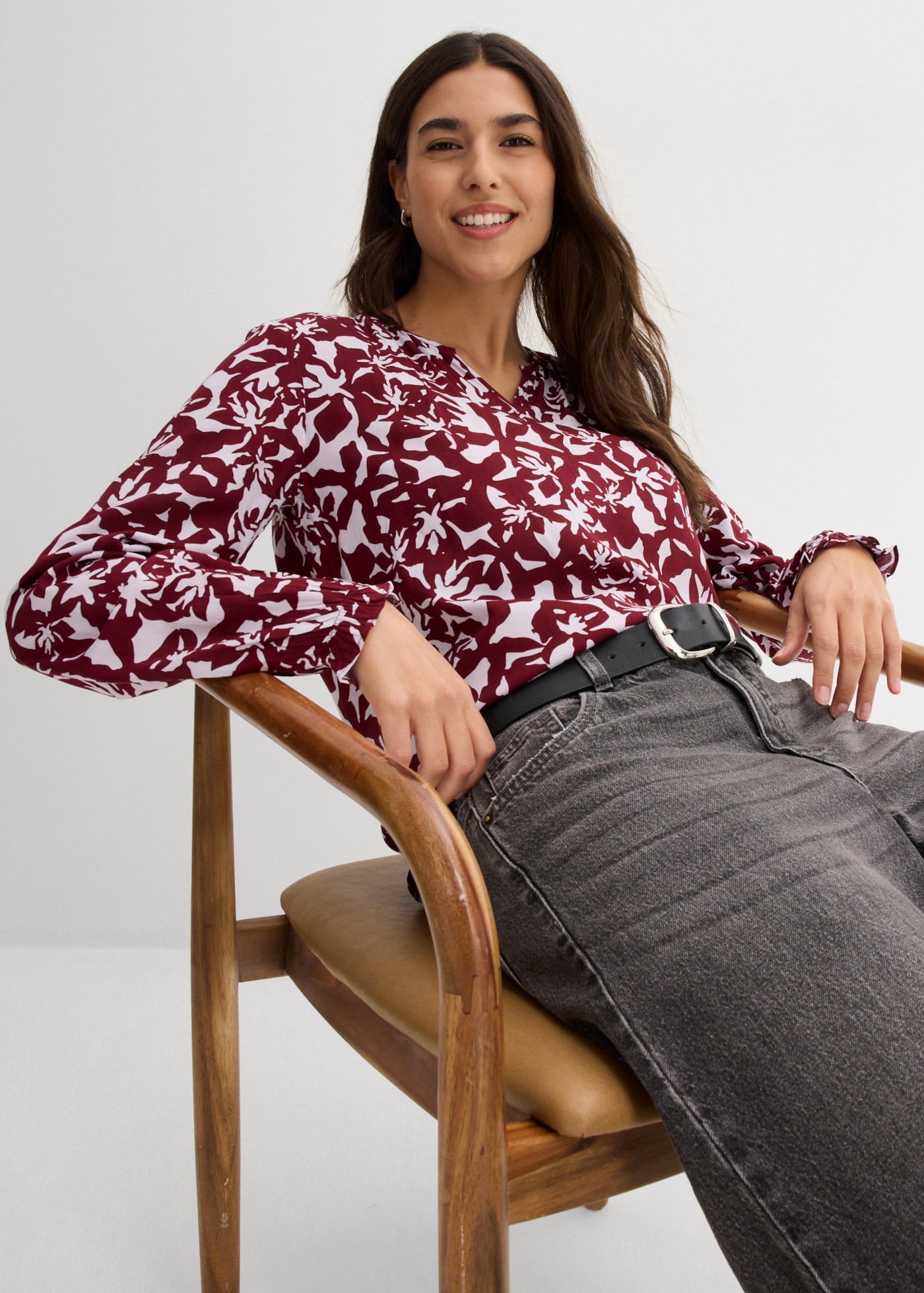 bonprix Tunika luftige Tunikabluse, aus weicher Viskose, Loose Fit, im Casual-Stil
