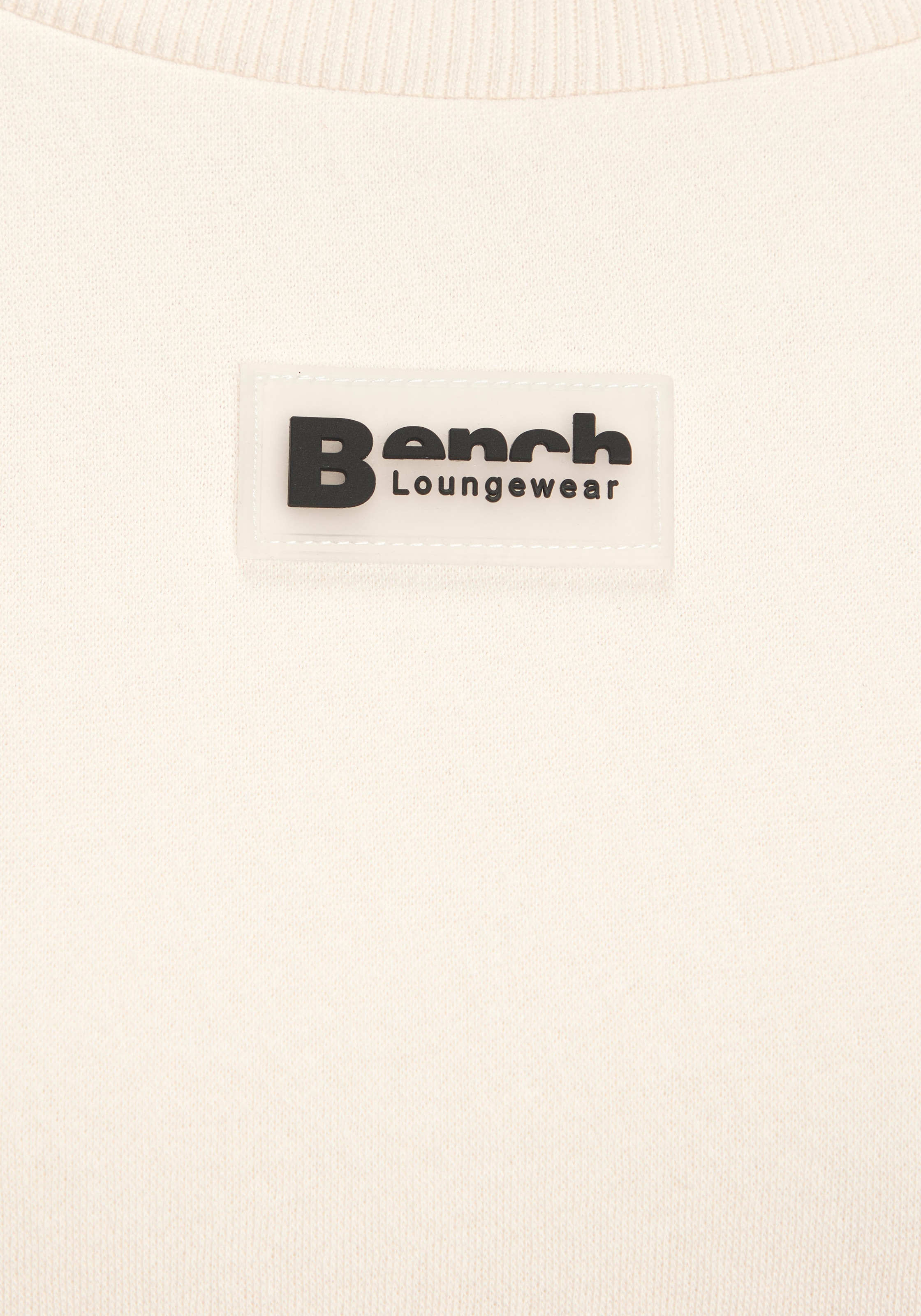 Bench. Loungewear Sweatshirt, mit kleinem Logo Detail