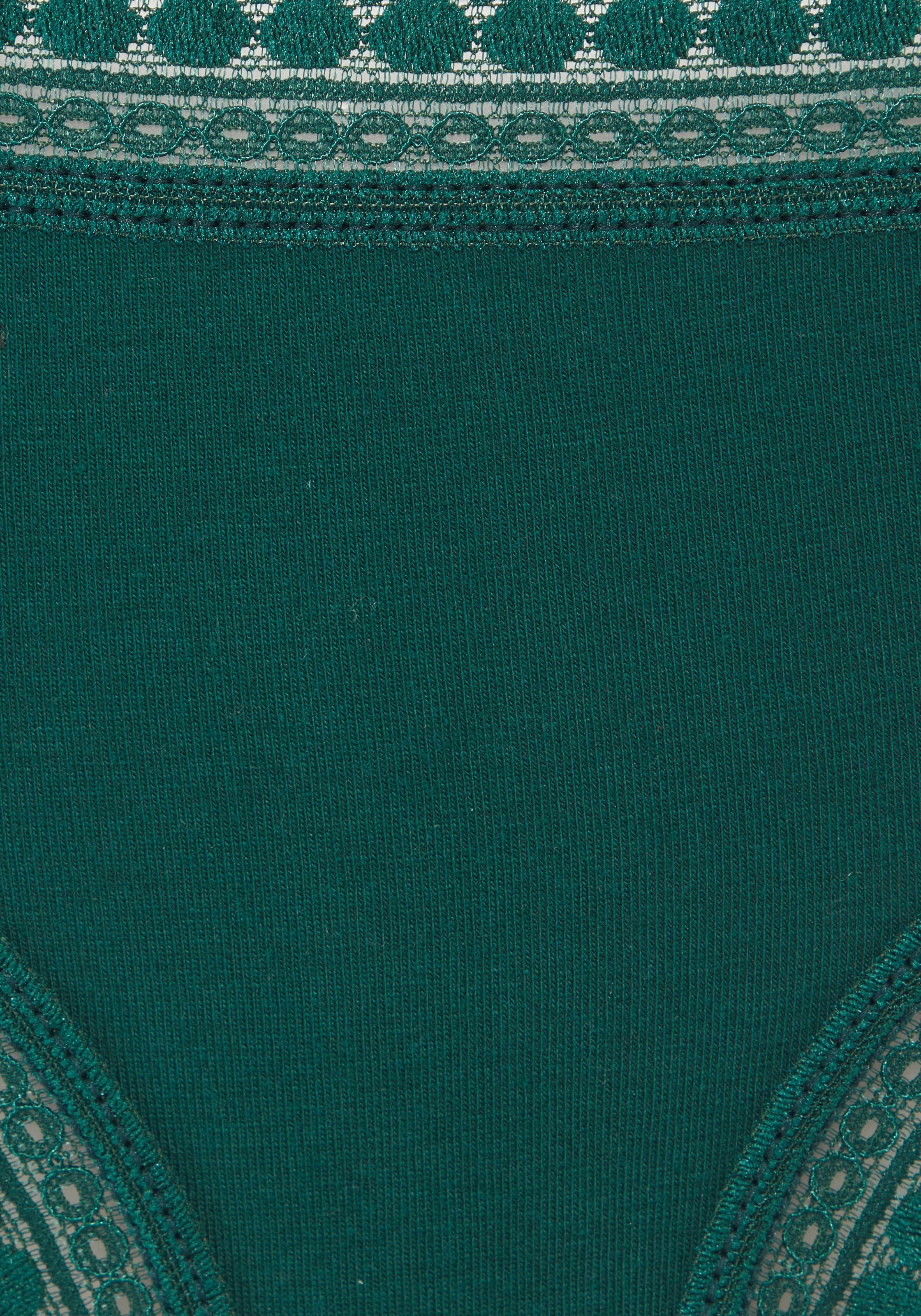 LASCANA Brasilslip, aus elastischer Baumwolle mit weicher Spitze günstig online kaufen