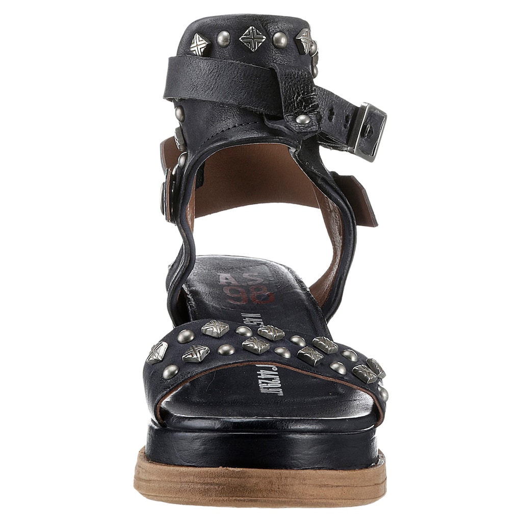 A.S.98 Sandalette »TOMADO«, Sommerschuh, Sandale, Keilabsatz mit coolen Nieten besetzt