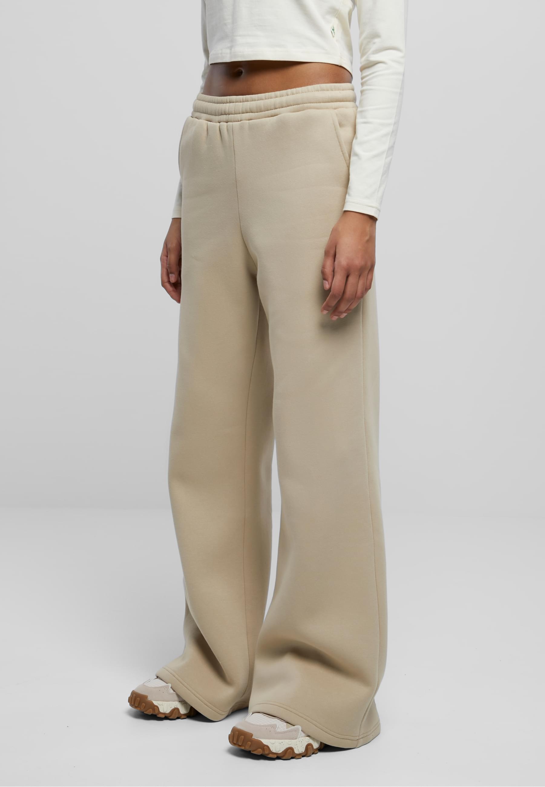 URBAN CLASSICS Jogginghose »Urban Classics Damen Ladies Organic Ultra Wide Sweat Pants«, (1 tlg.)