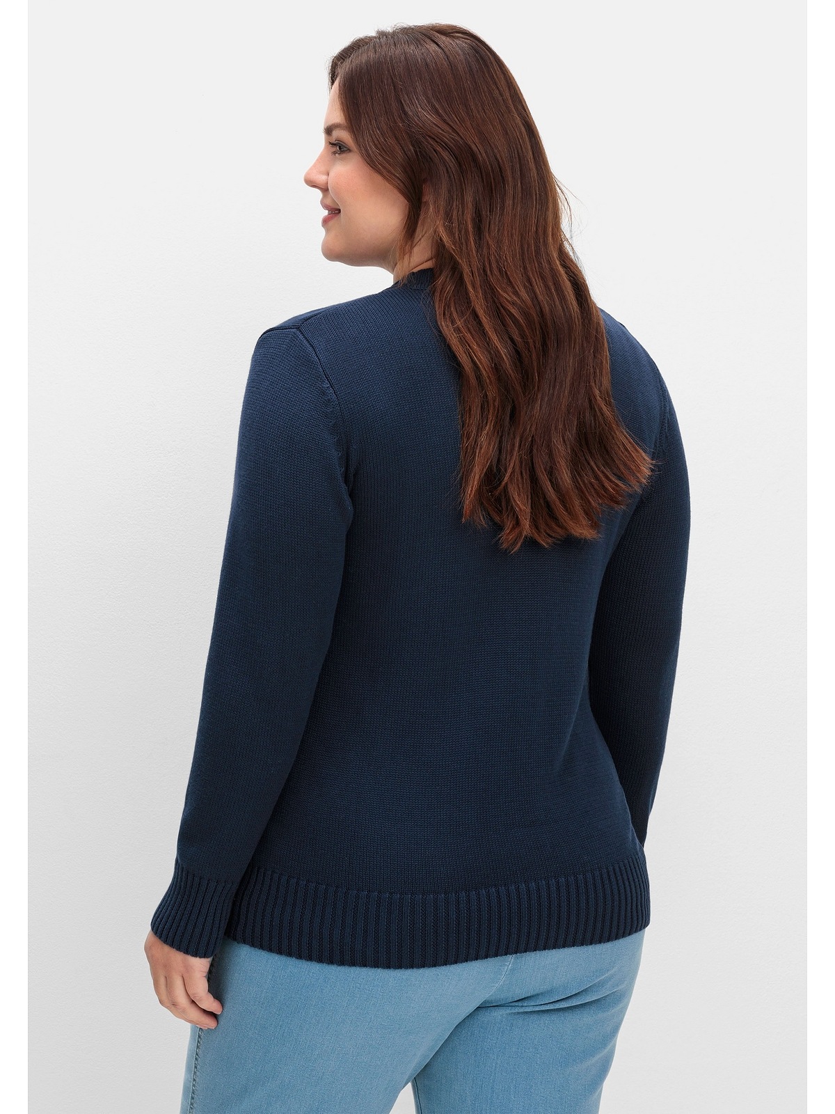 Sheego Strickjacke "Große Größen", mit V-Ausschnitt und Knöpfen, tailliert günstig online kaufen