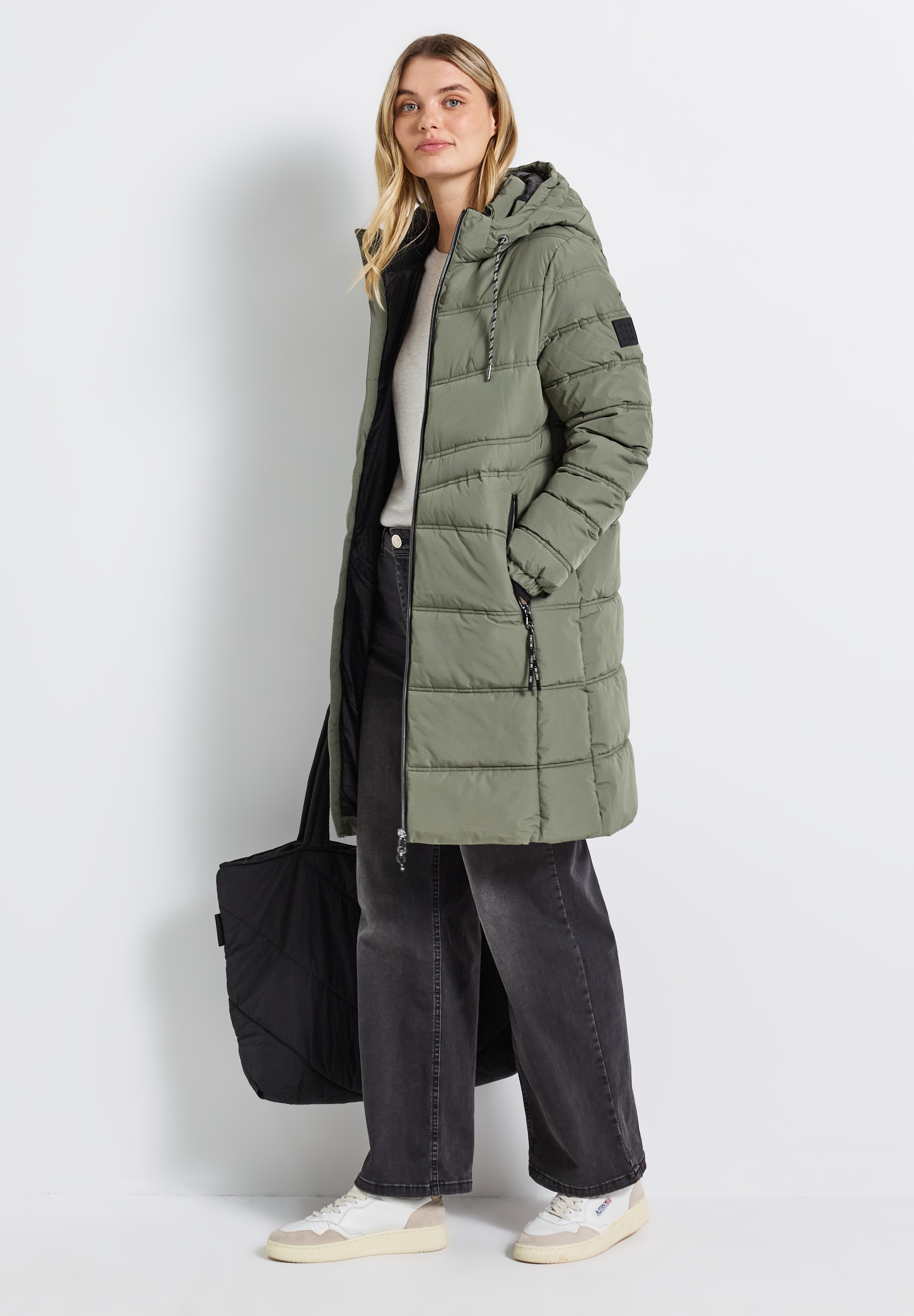 STREET ONE Steppjacke, mit Kapuze, lange Winterjacke, mit Kapuze