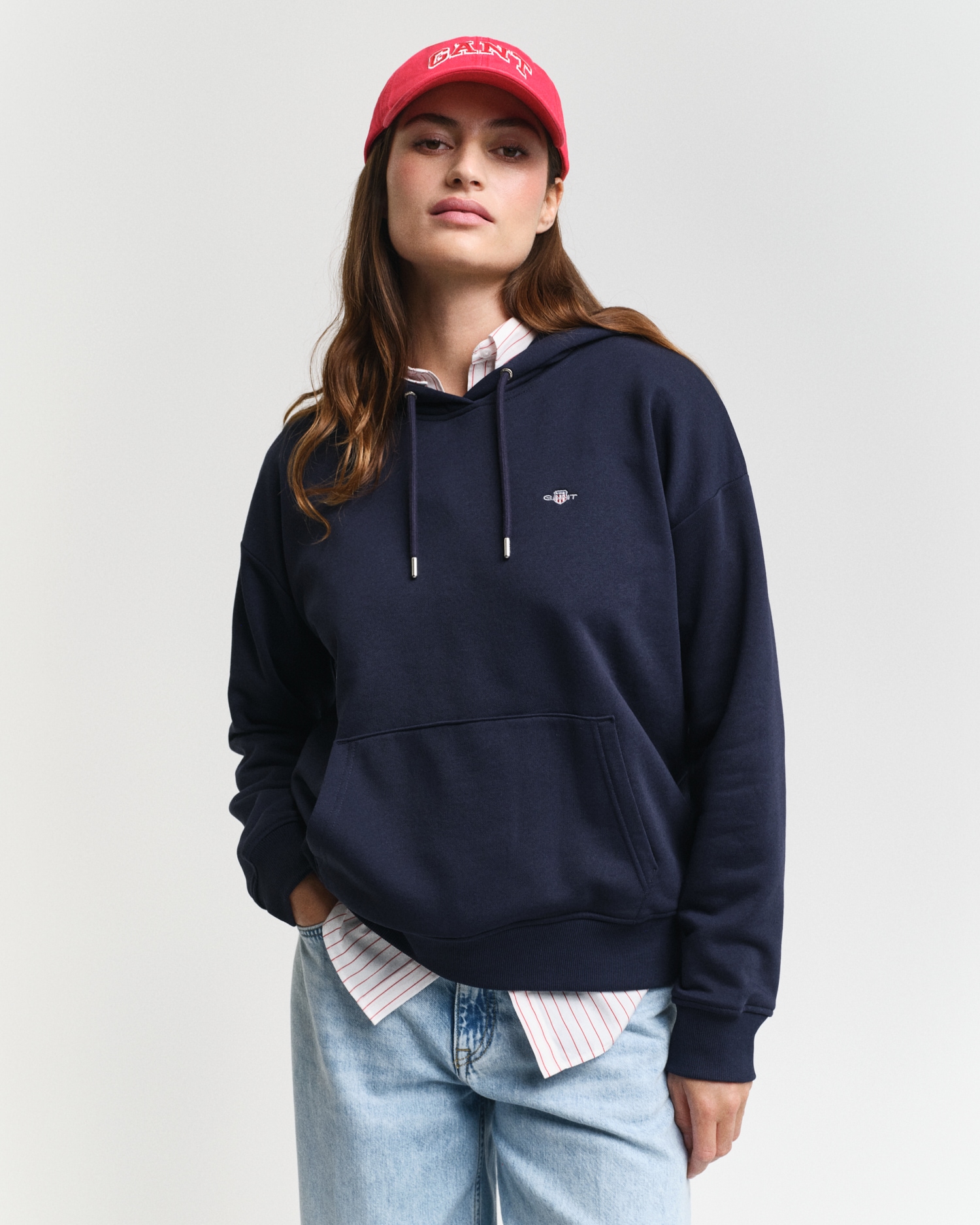 Gant Hoodie "SHIELD HOODIE", Grafische GANT-Stickerei auf der Brust günstig online kaufen