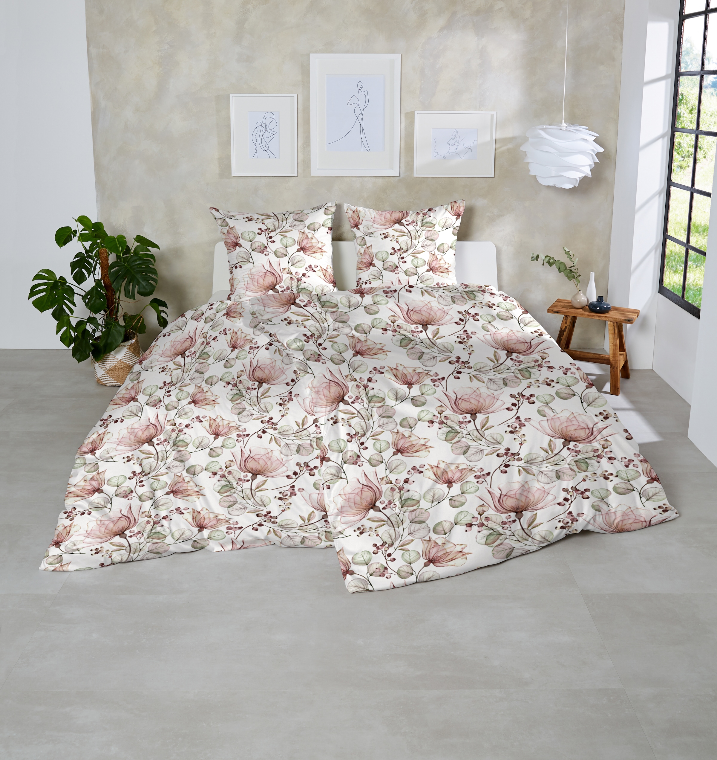 Primera Bettwäsche »Mako-Satin Bettwäsche Milena«, mit einem verspielten Blumenmuster