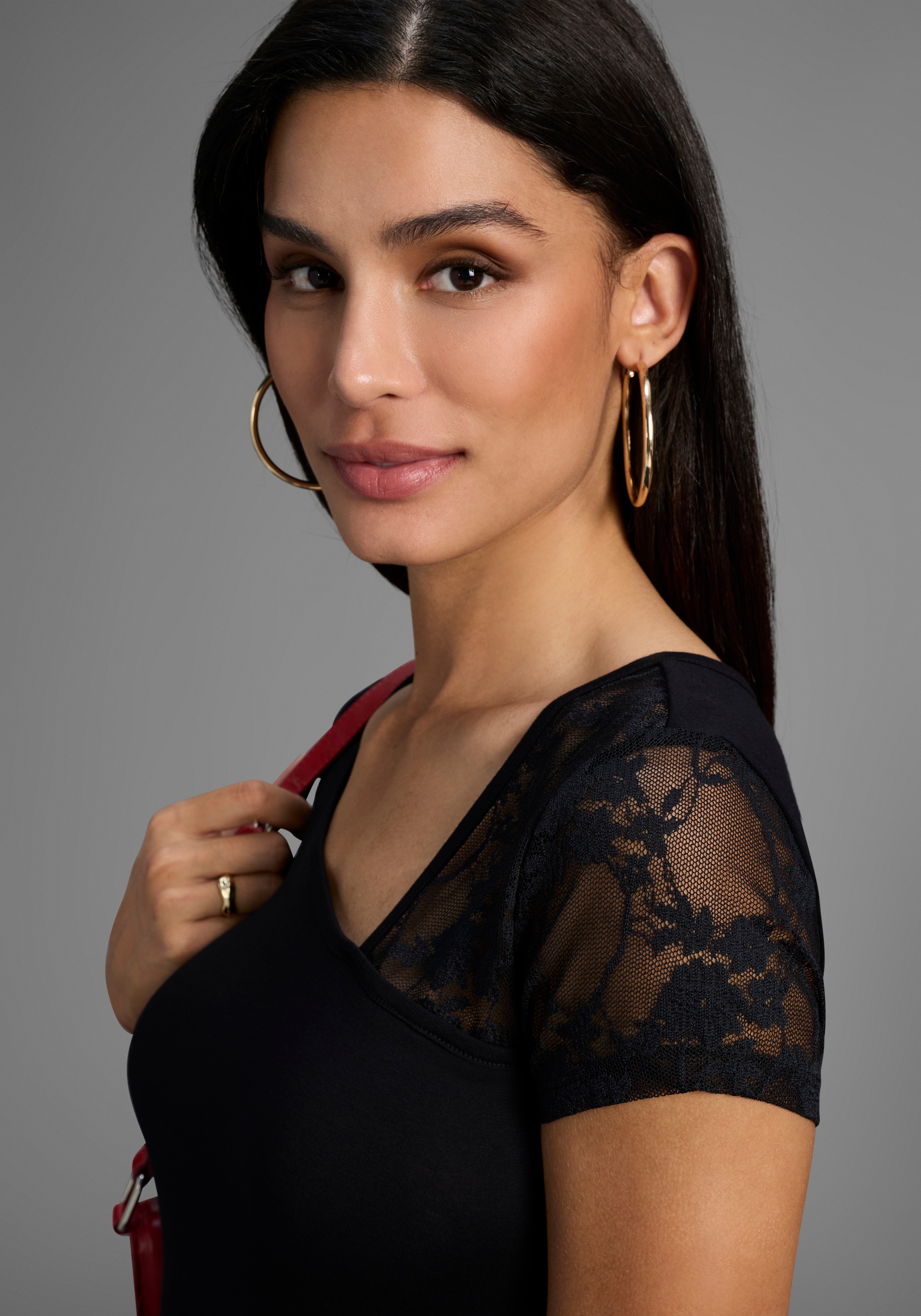 Thumbnail - Melrose T-Shirt Kurzarm, feminin geschnitten, asymmetrischer Ausschnitt