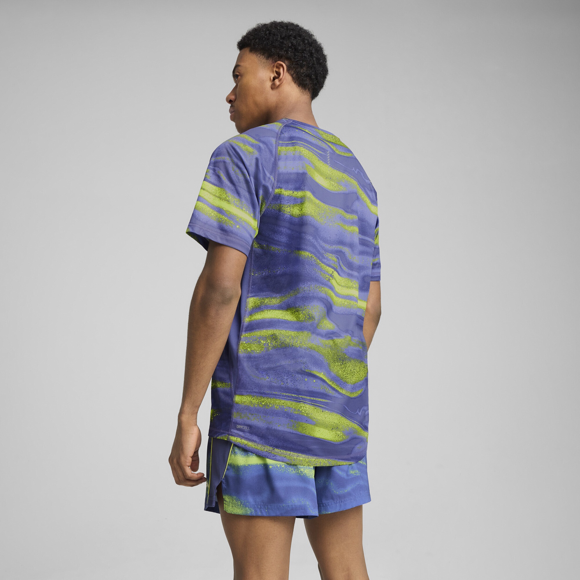 PUMA Laufshirt »VELOCITY Lauf-T-Shirt mit Allover-Print Herren«