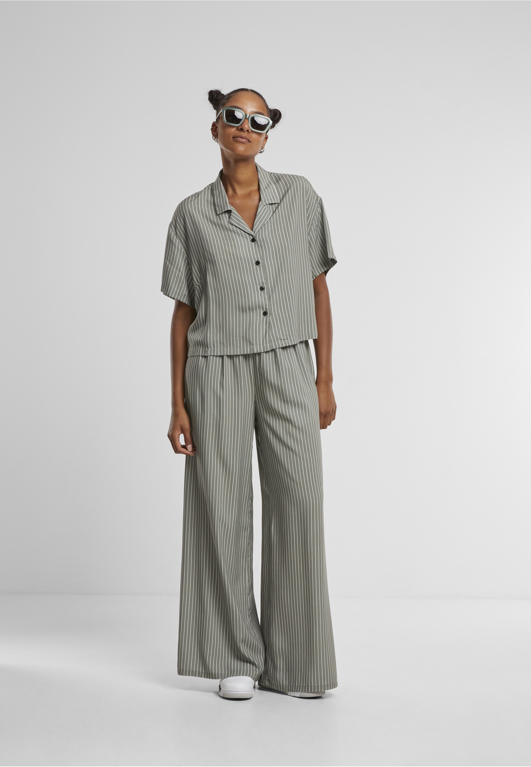 URBAN CLASSICS Kurzarmshirt »Urban Classics Damen Ladies Resort Shirt« 1 Stk.