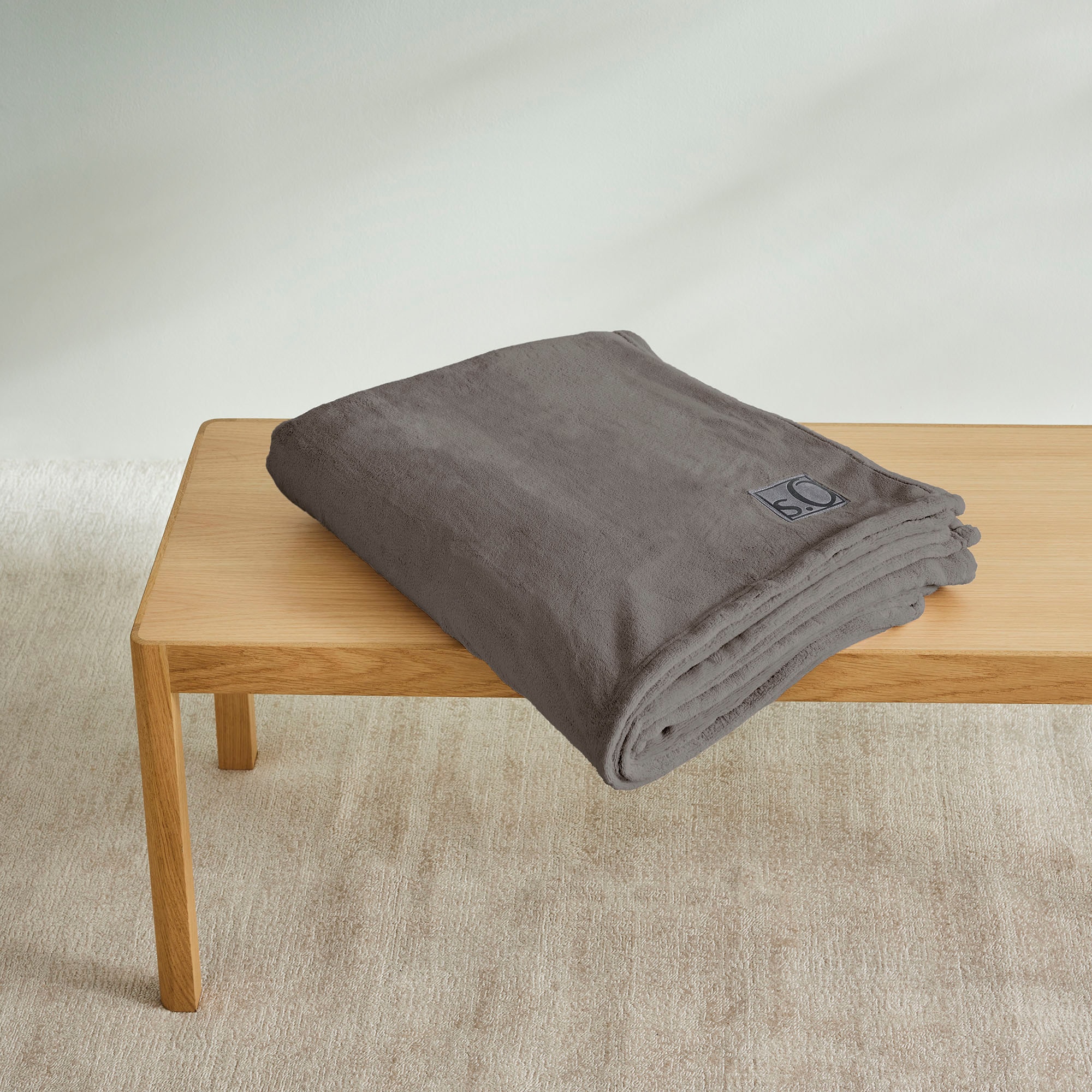 s.Oliver Wohndecke »s.Oliver Decke Kuschelsoft« 150 x 200 cm , in bunten Farben, weich, 330g/m²