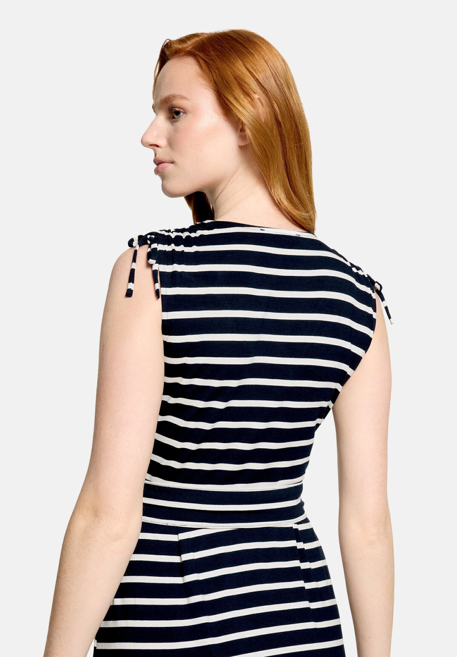 Betty Barclay Jerseykleid »Damen ohne Arm« Eingrifftaschen