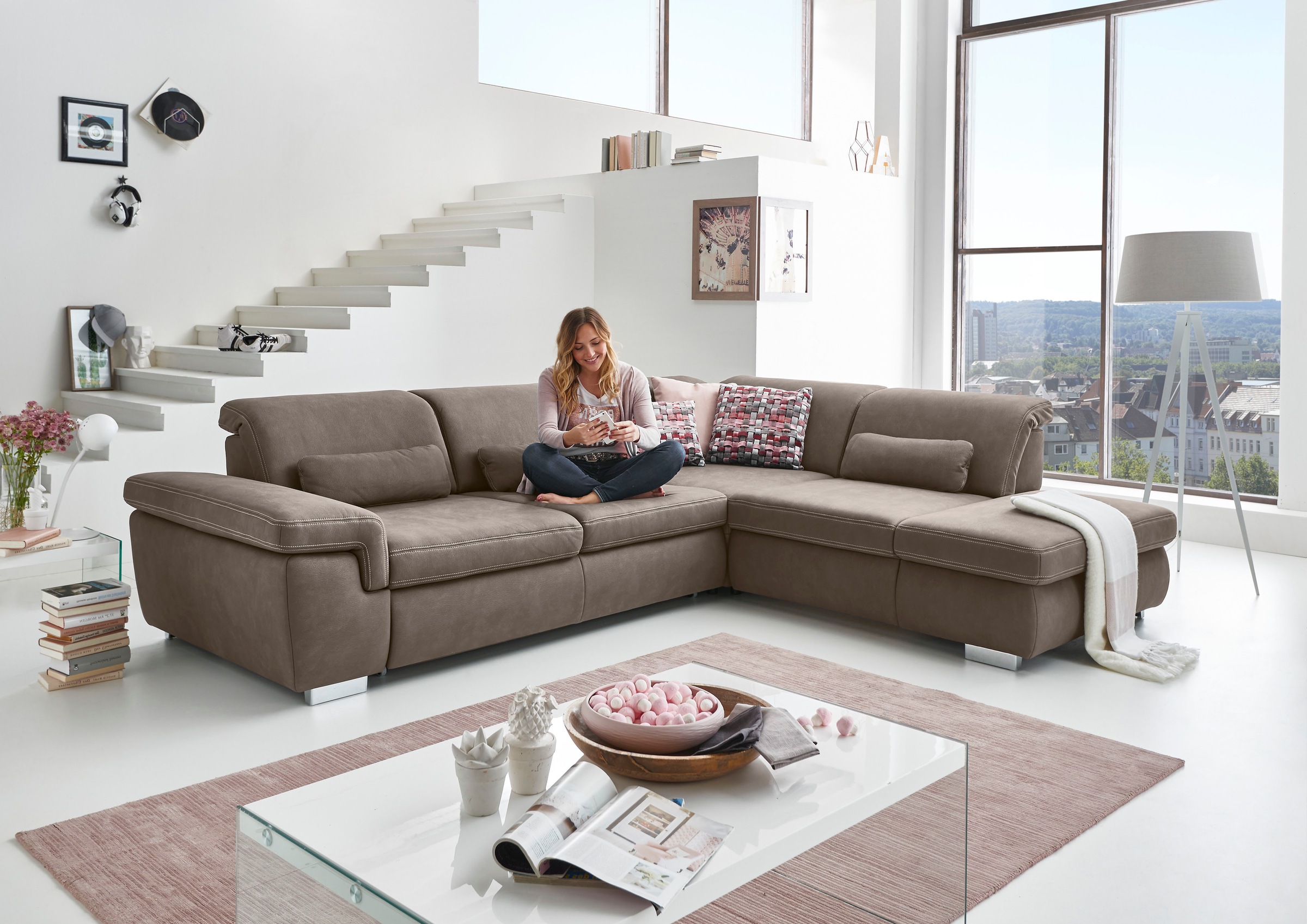 Die PlanBar Ecksofa "MP-IN17041 L-Form, Breite 320 cm" Sitztiefenverstellung, optional Kopfteilverstellung & Schlaffunktion