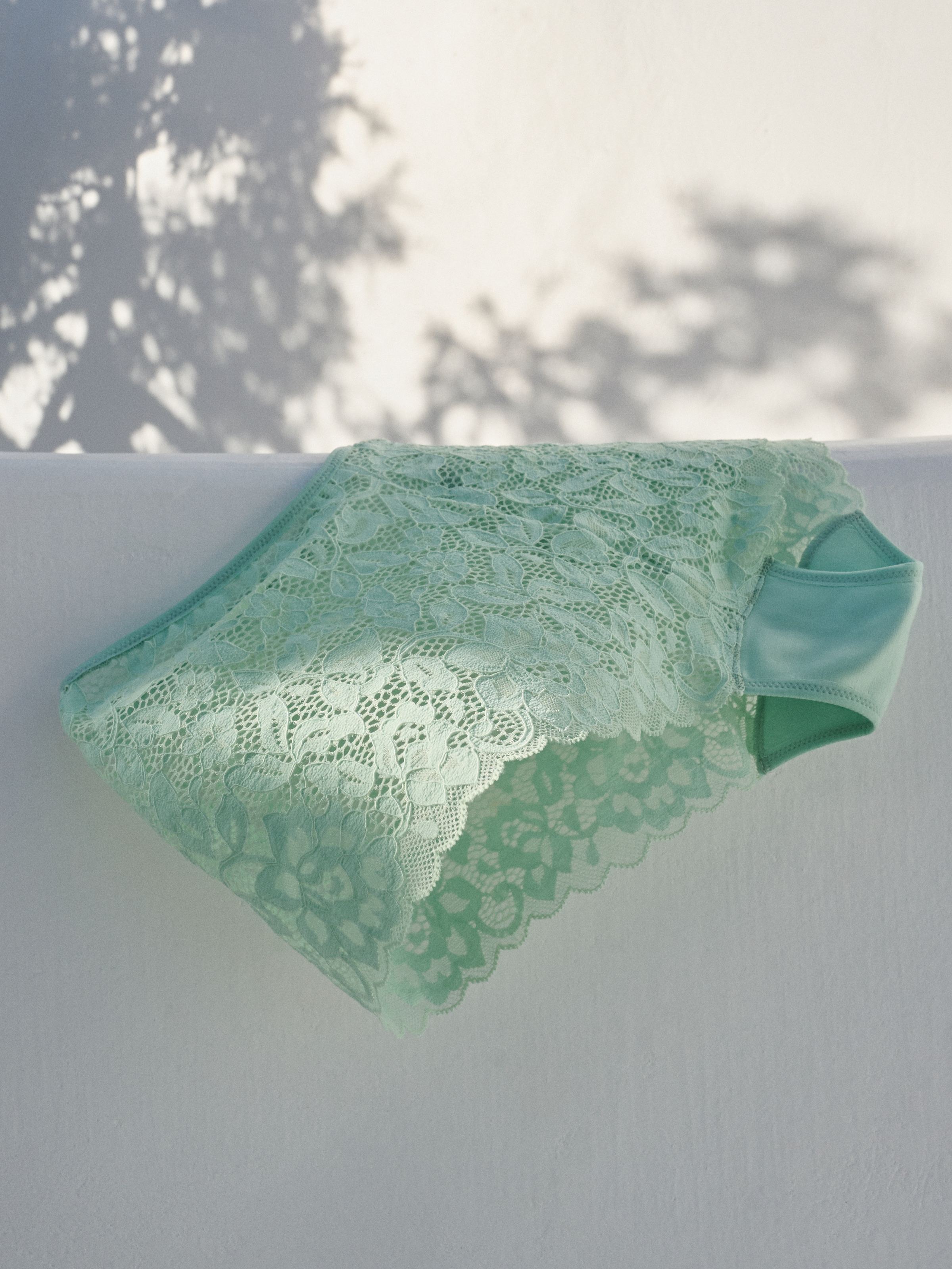 CALIDA Panty »Natural Comfort Lace«, mit elastischer Spitze