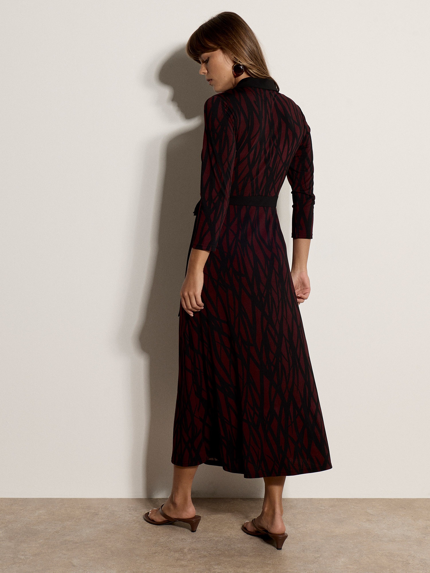 Apricot Maxikleid »Langes Kleid im Wickelstil« mit abstraktem Print