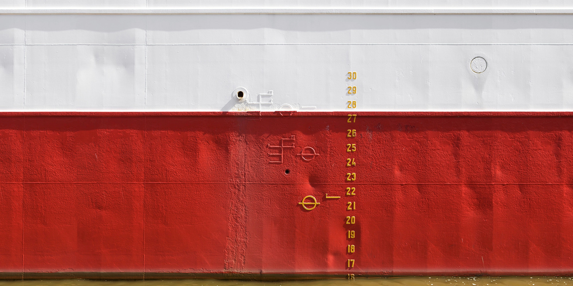 Fototapete »Sailer Red«, Vlies, Wand, Schräge