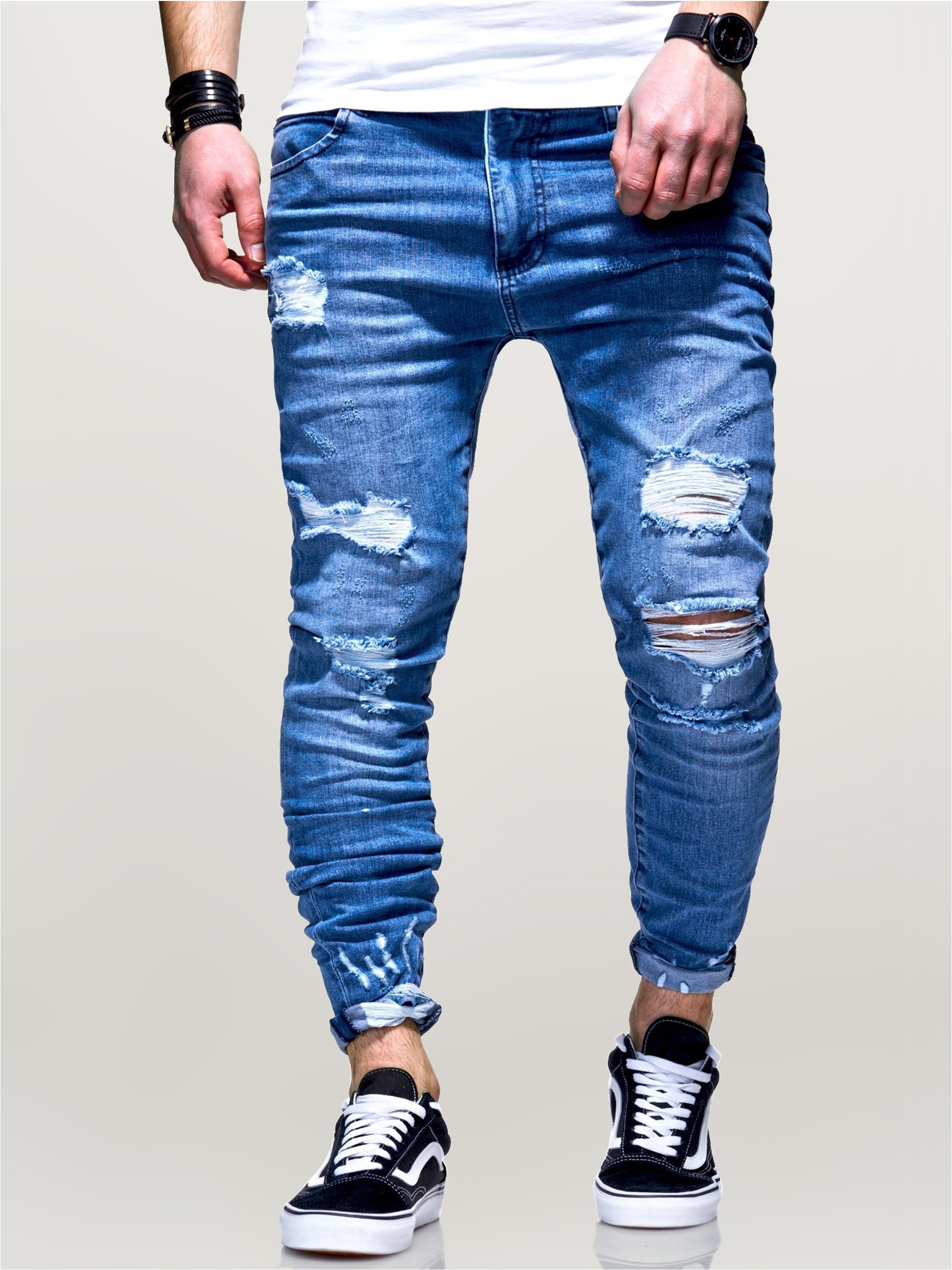 behype Slim-fit-Jeans »Dino«, mit tollen Used-Elementen