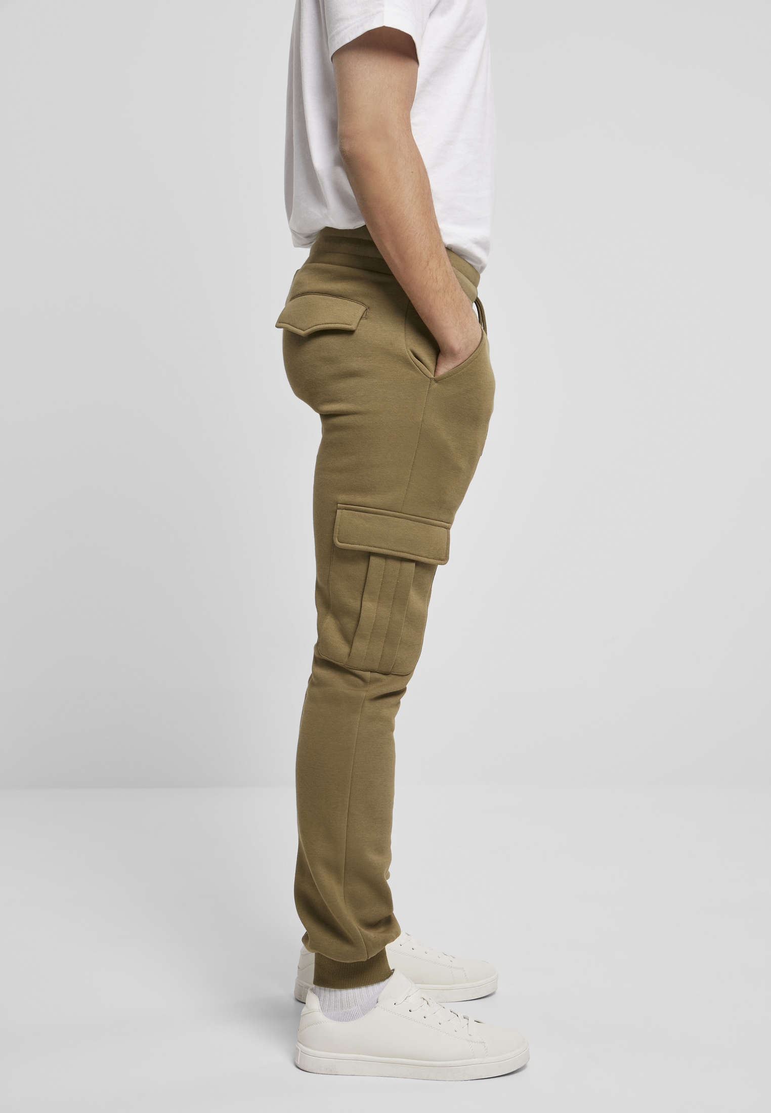 URBAN CLASSICS Stoffhose »Urban Classics Herren Cargo Sweatpants«, (1 tlg.)