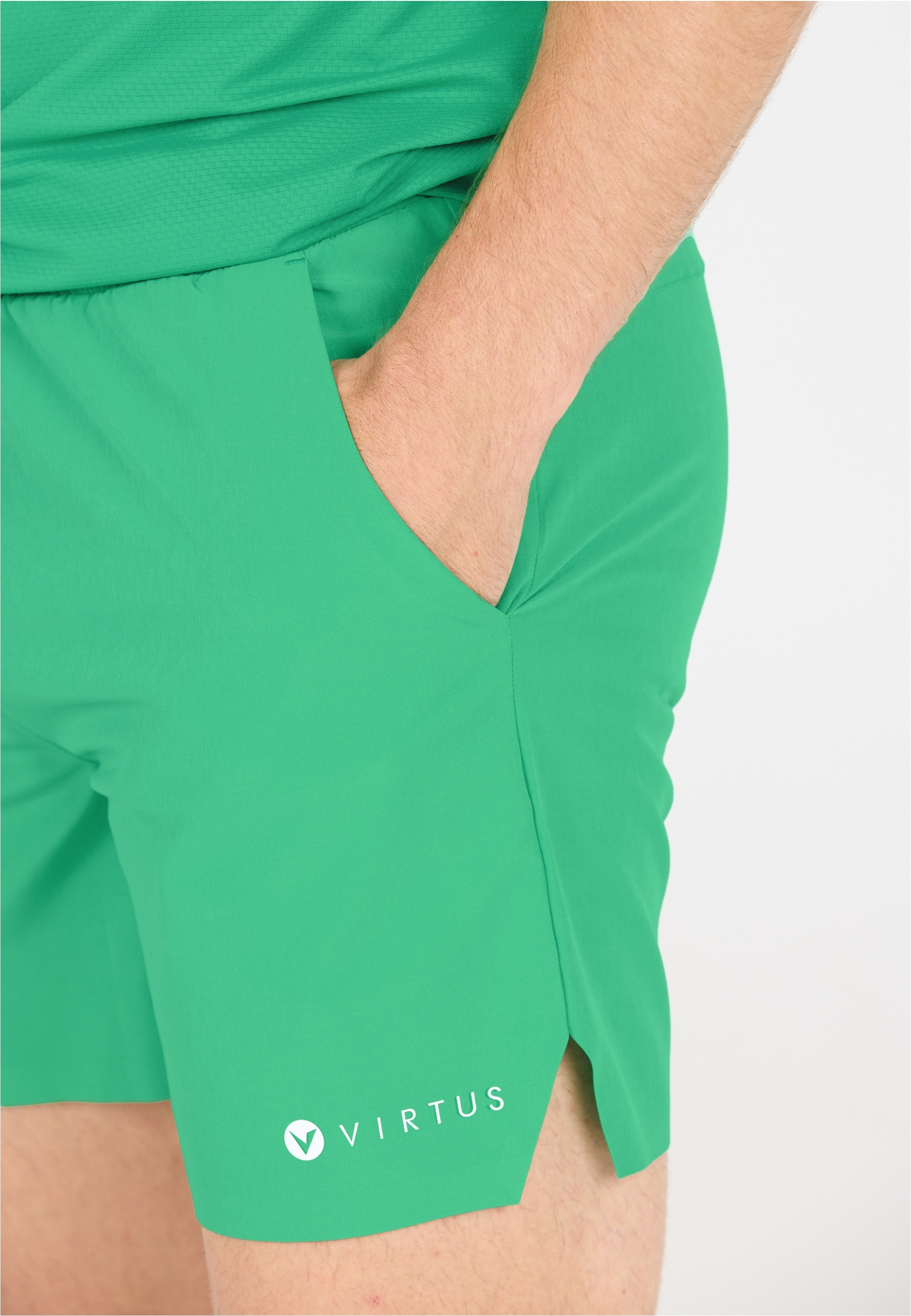 Virtus Shorts »Berk«, mit Quick-Dry-Funktion