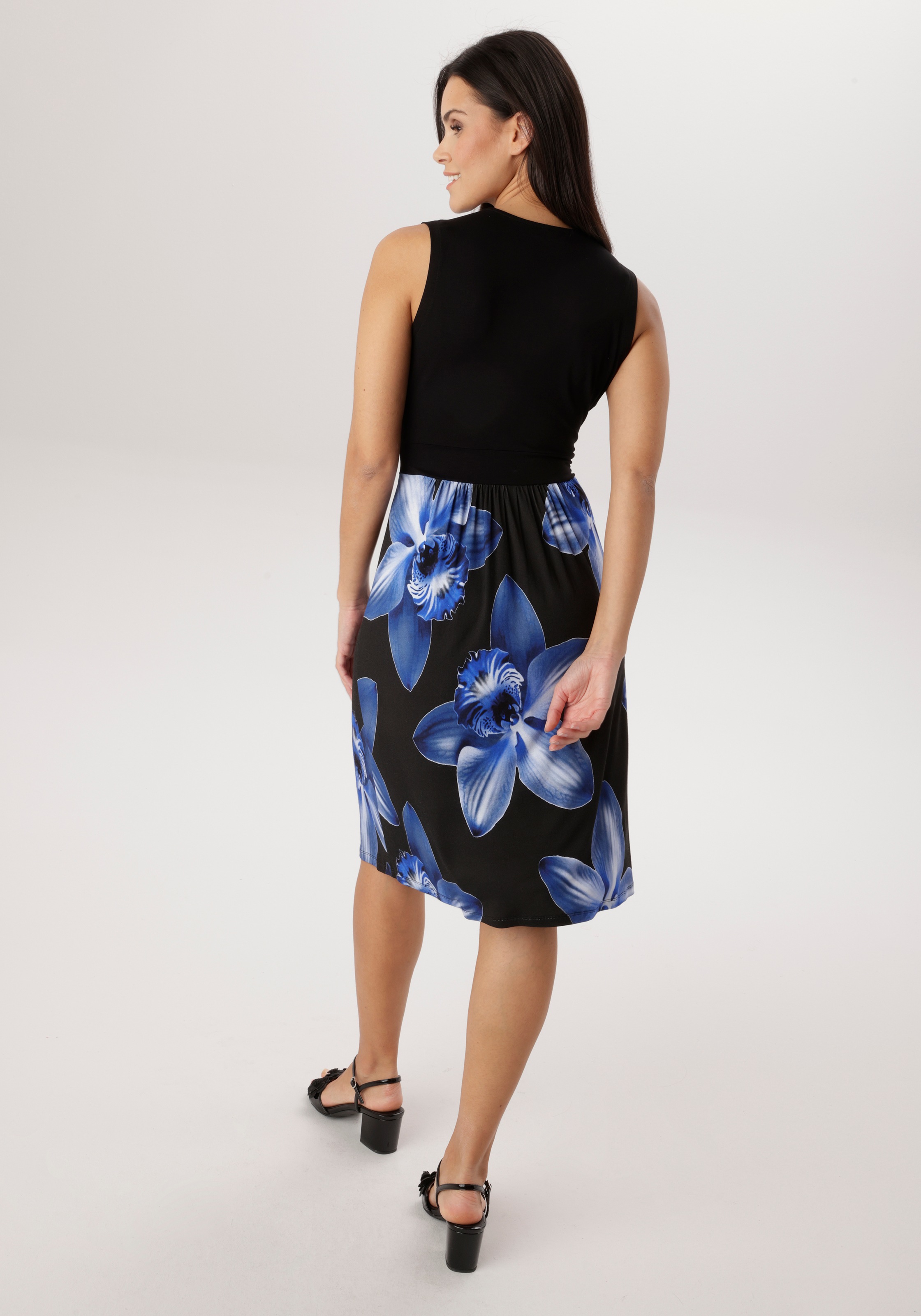 Aniston SELECTED Jerseykleid mit eleganter Wickeloptik und V-Ausschnitt - N günstig online kaufen