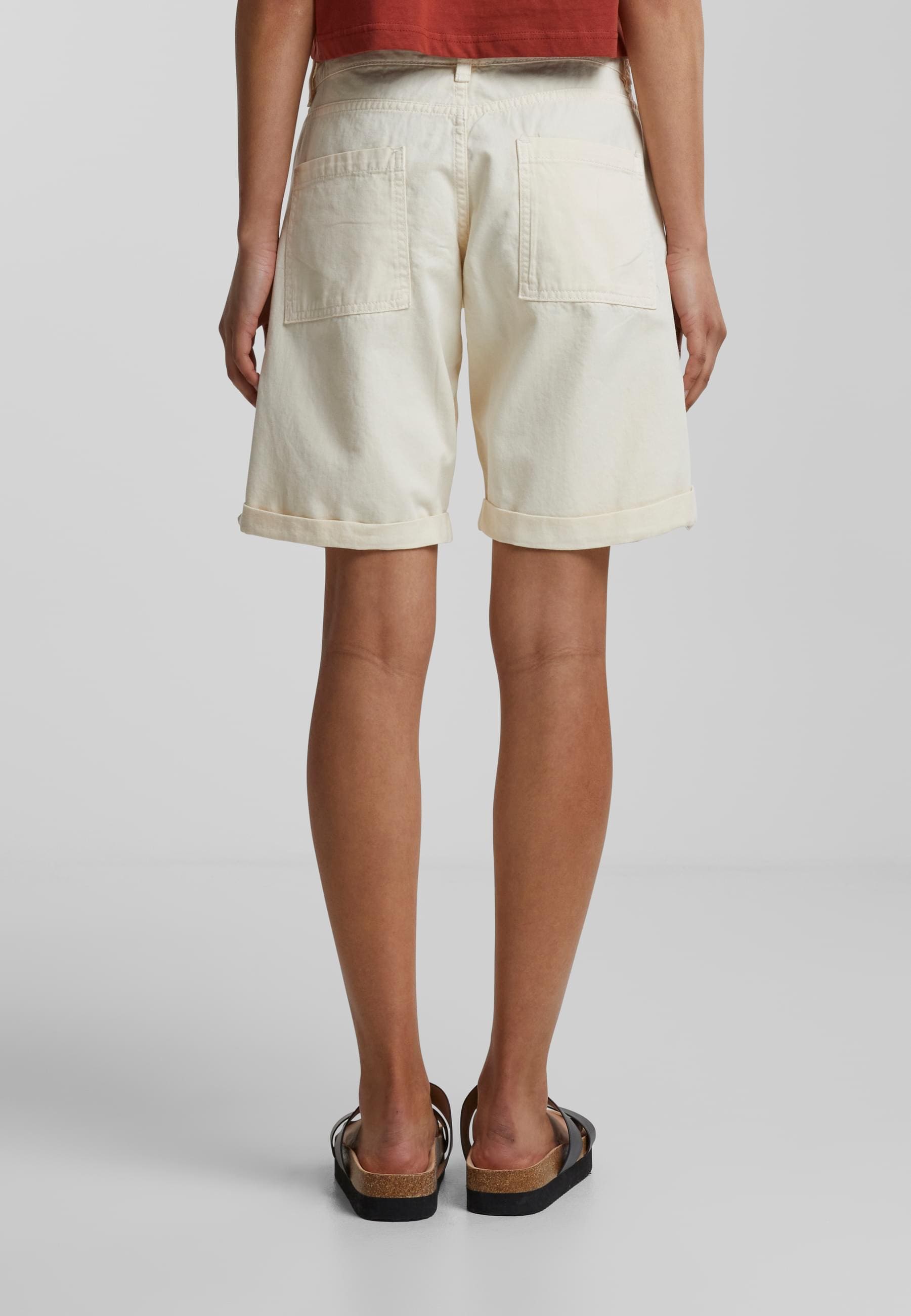 URBAN CLASSICS Sweatshorts »Urban Classics Damen Ladies Organic Cotton Bermuda Pants«, (1 tlg.)