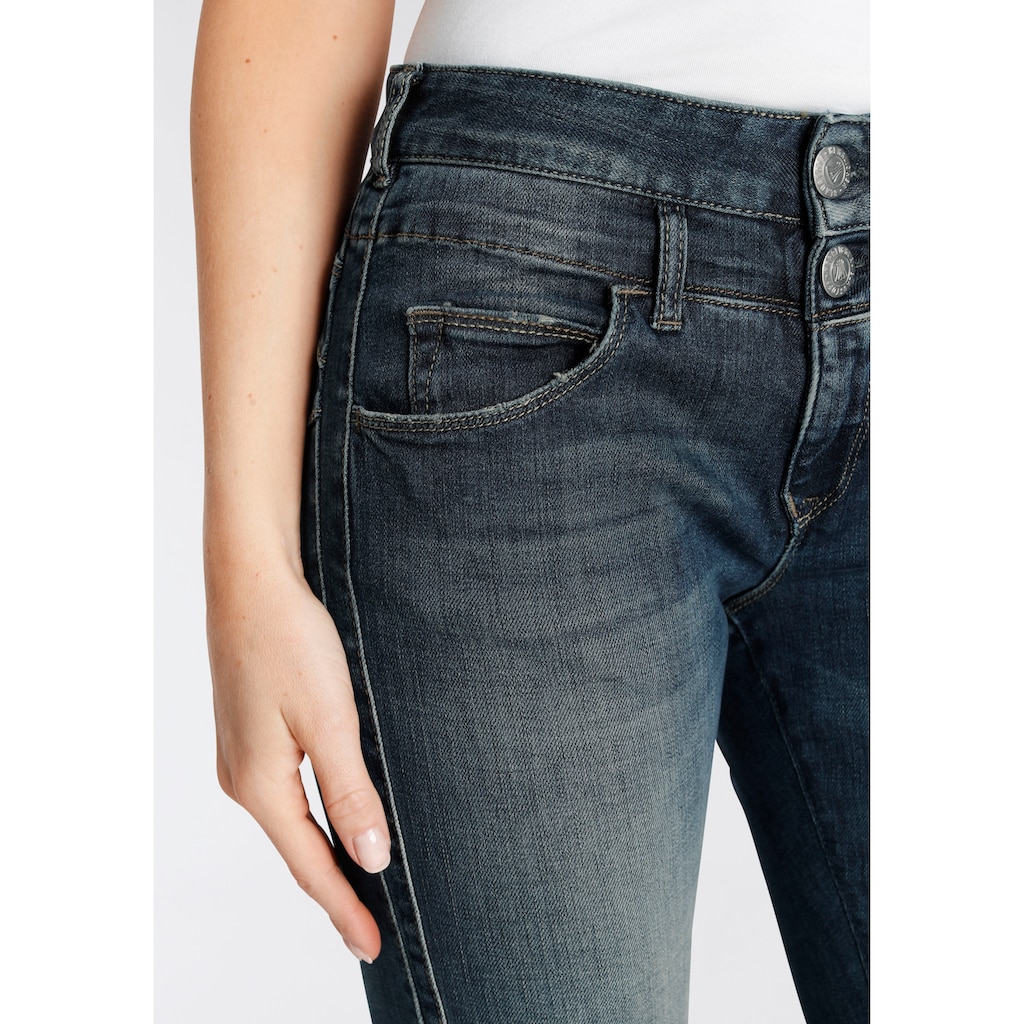 Herrlicher Slim-fit-Jeans »BABY Cropped Denim Powerstretch«