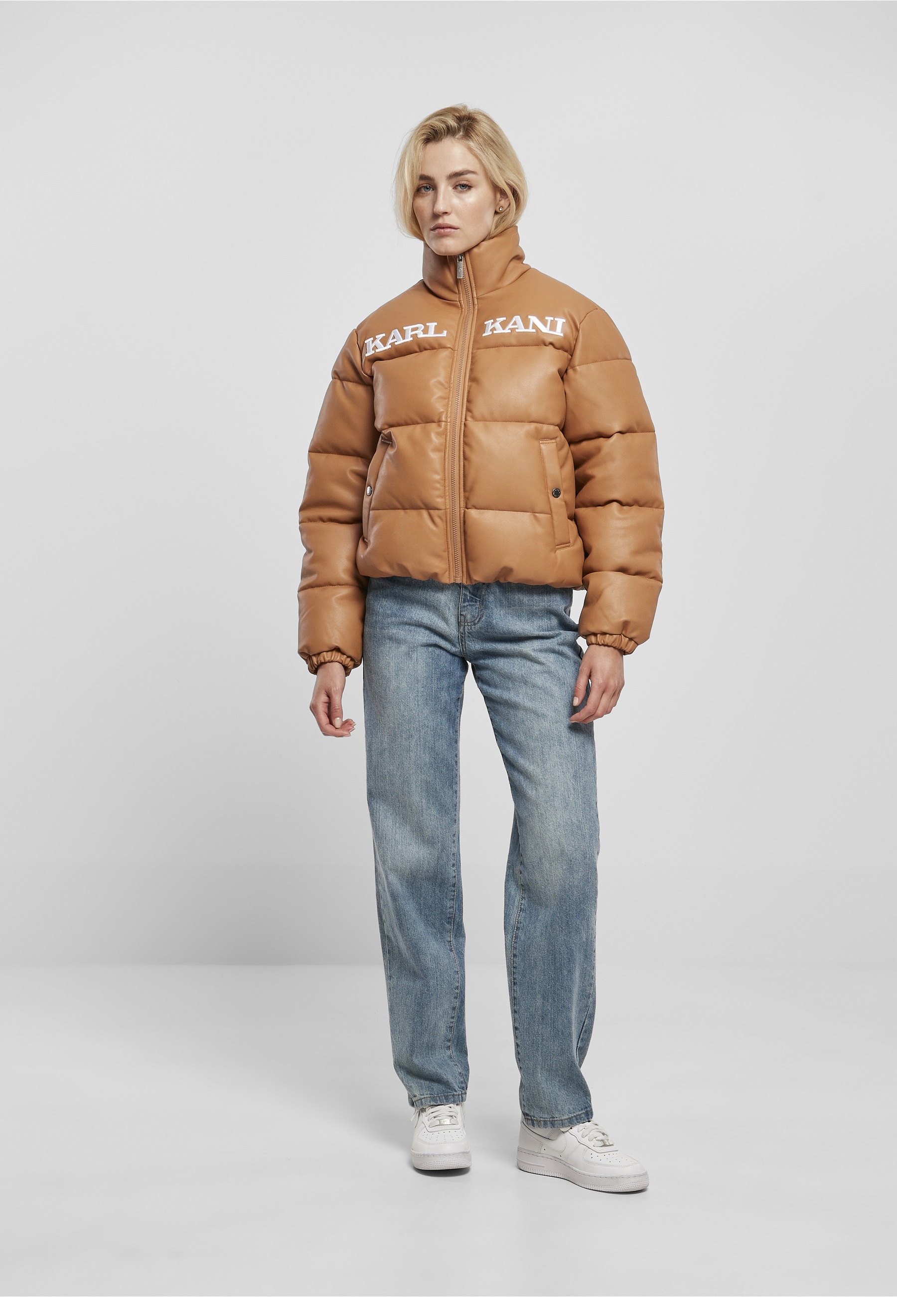 Karl Kani Allwetterjacke »Karl Kani Damen KW224-049-1KK Retro Puffer PU Jacket« 1 Stk. tlg. ohne Kapuze