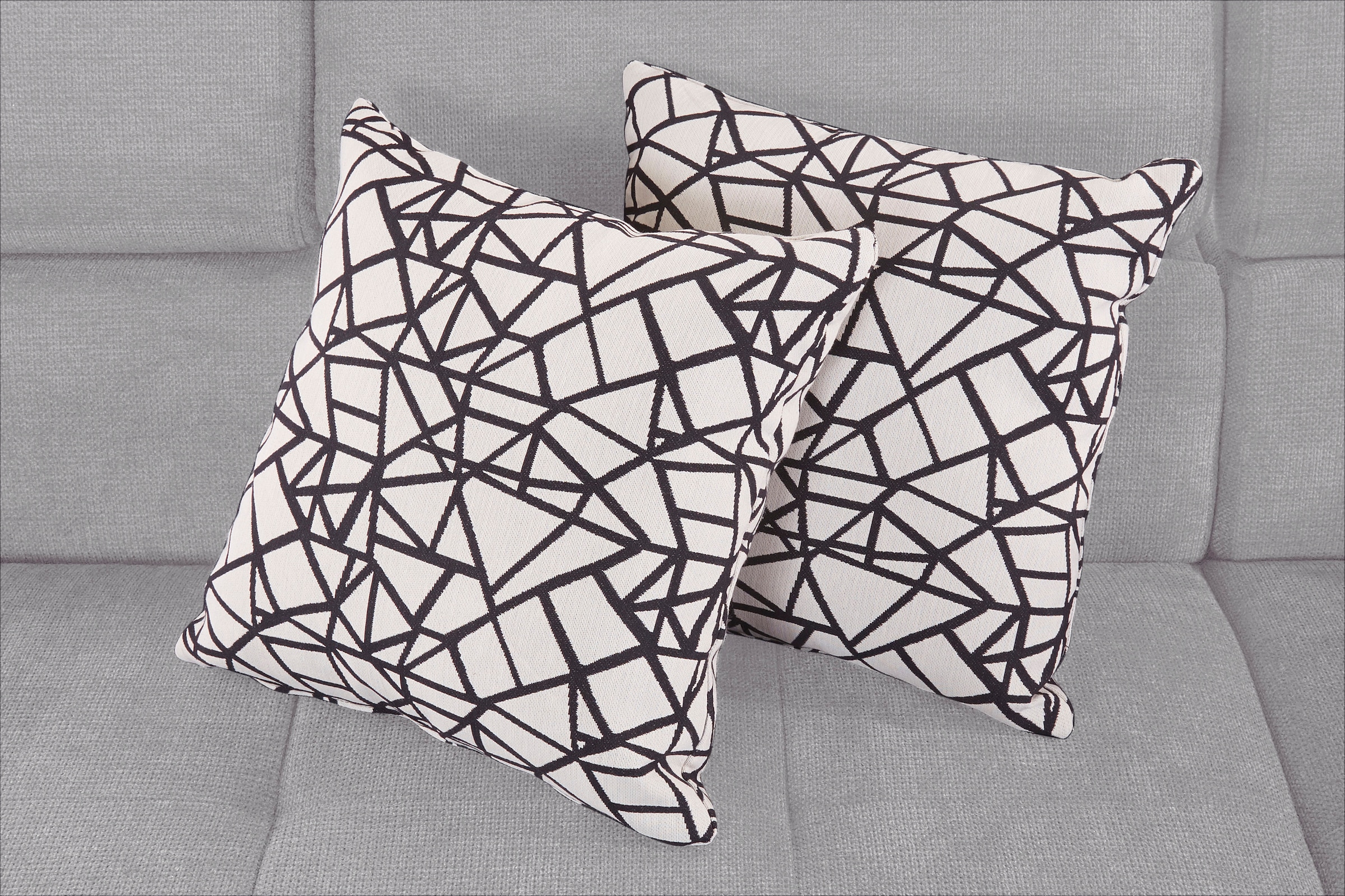 COTTA Ecksofa »Mia L-Form mit 3 Zierkissen«, wahlweise mit Bettfunktion, Bettkasten, Beleuchtung & Wireless-Charger