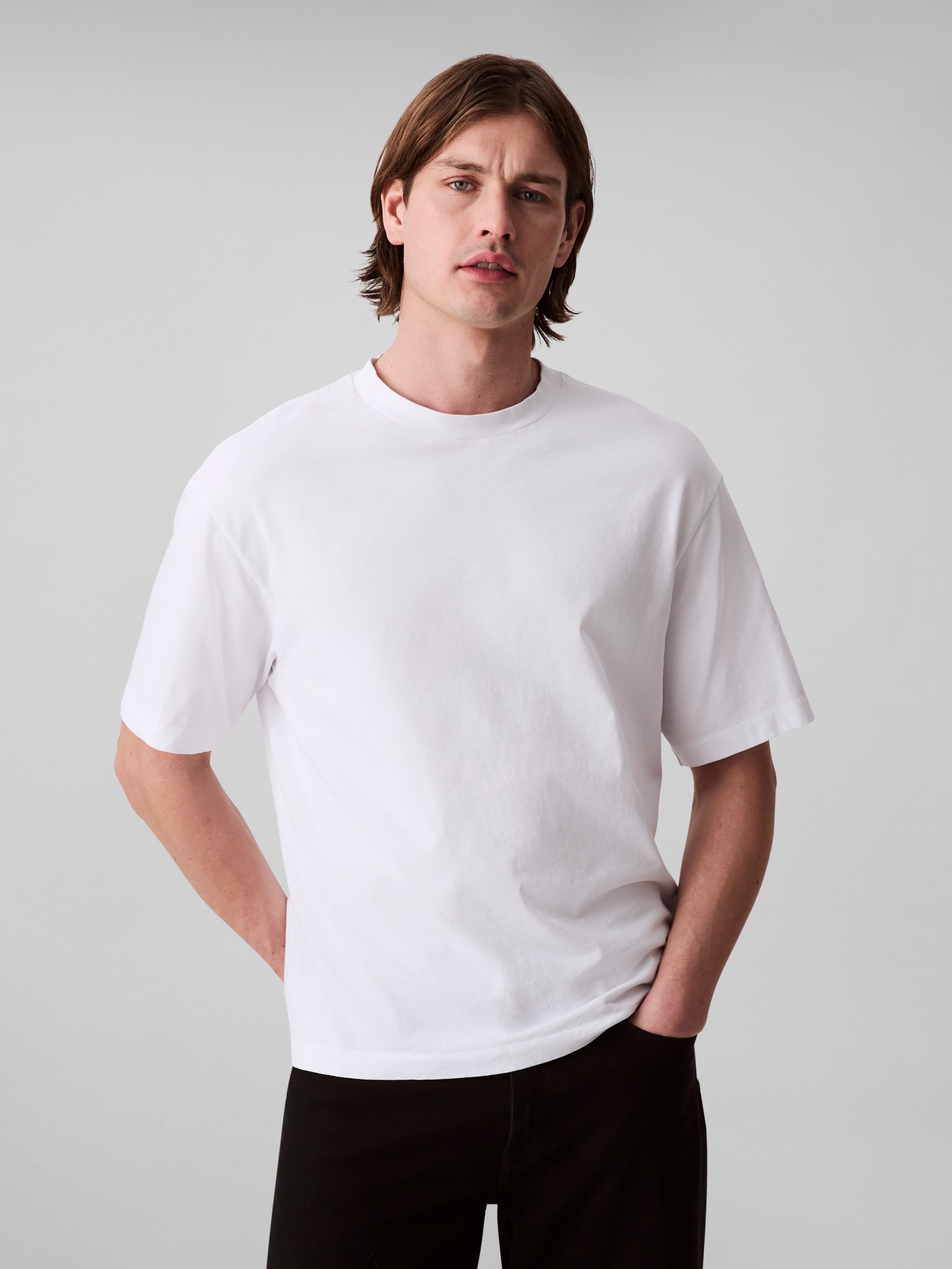 Calvin Klein Jeans T-Shirt »SS SMOOTH CTTN SOLID CREWNK TEE«, mit Logo