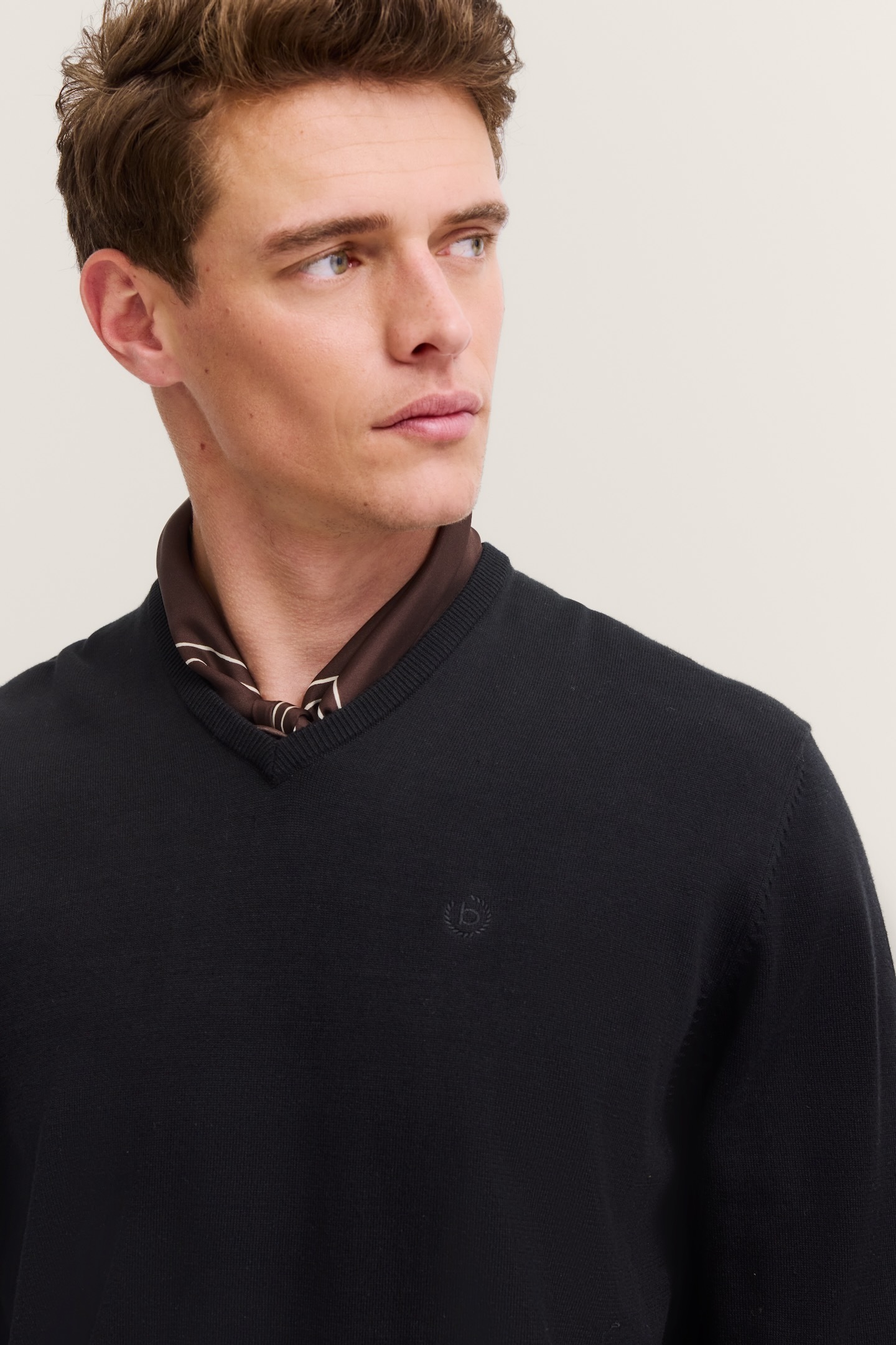 Pull Bugatti Basic Essential Homme Noir Taille L 3