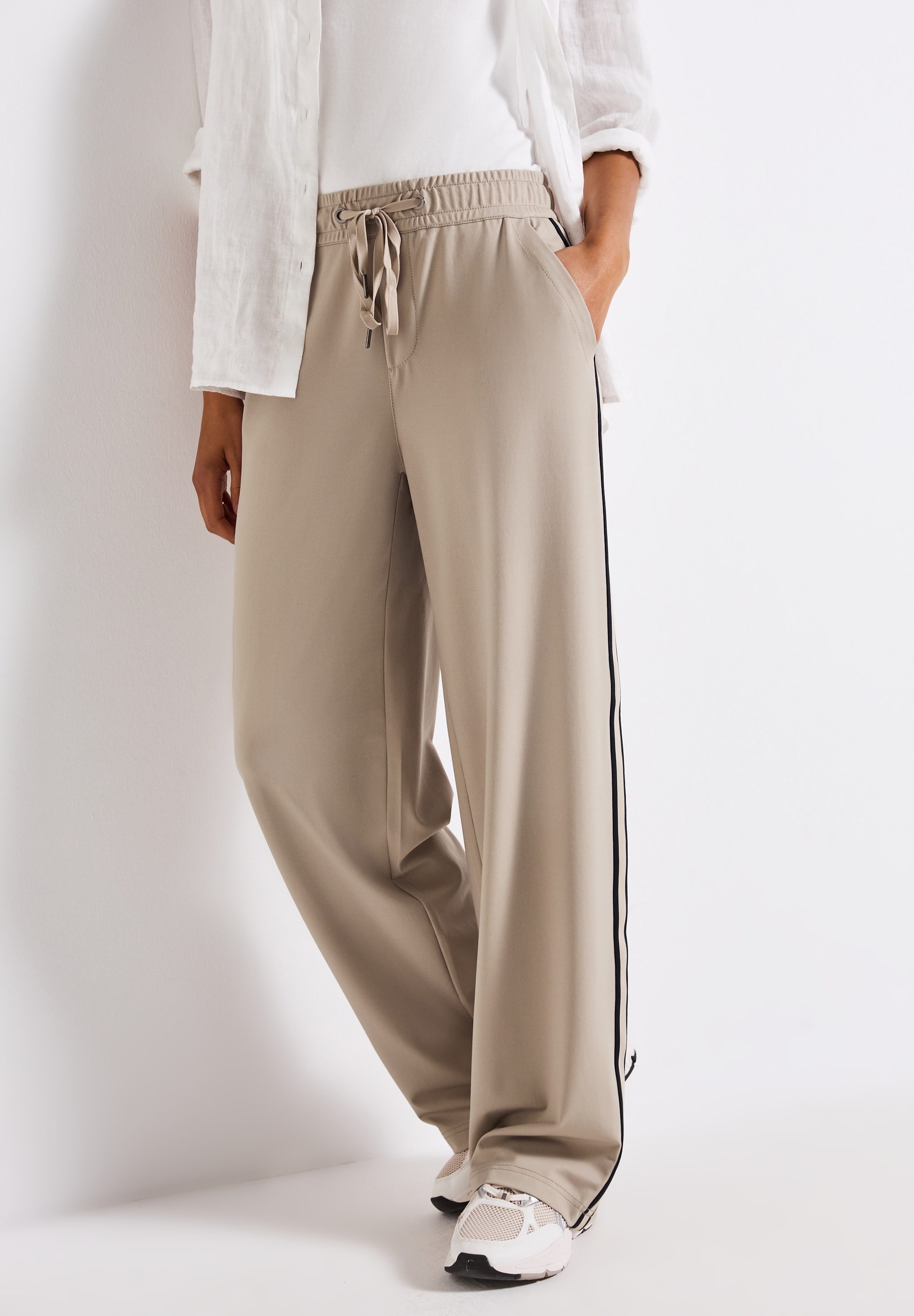 STREET ONE Stoffhose, mit Gallonstreifen günstig online kaufen