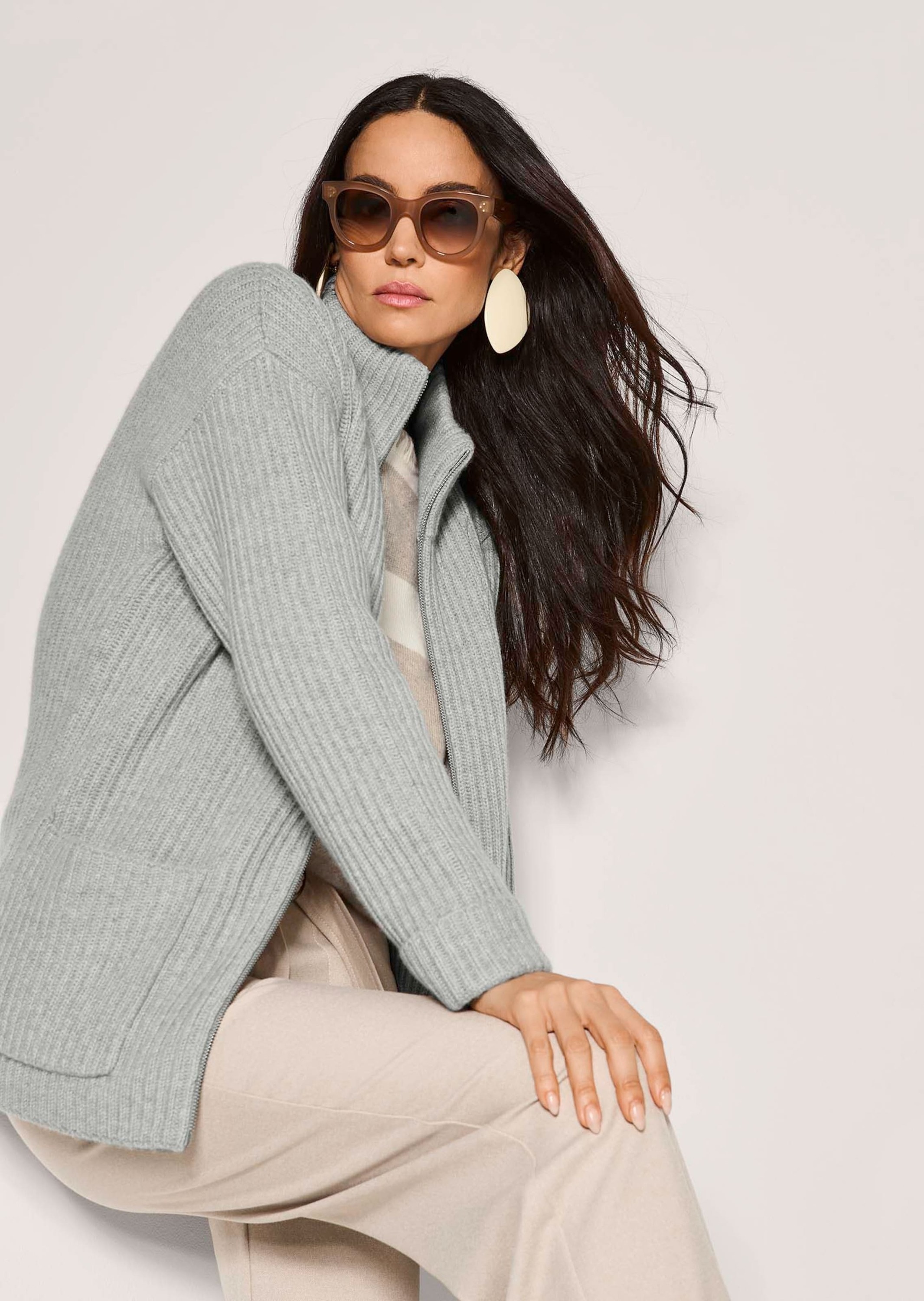 MADELEINE Strickjacke »Cardigan Weiche Wolljacke mit Reißverschluss« Grobstrick