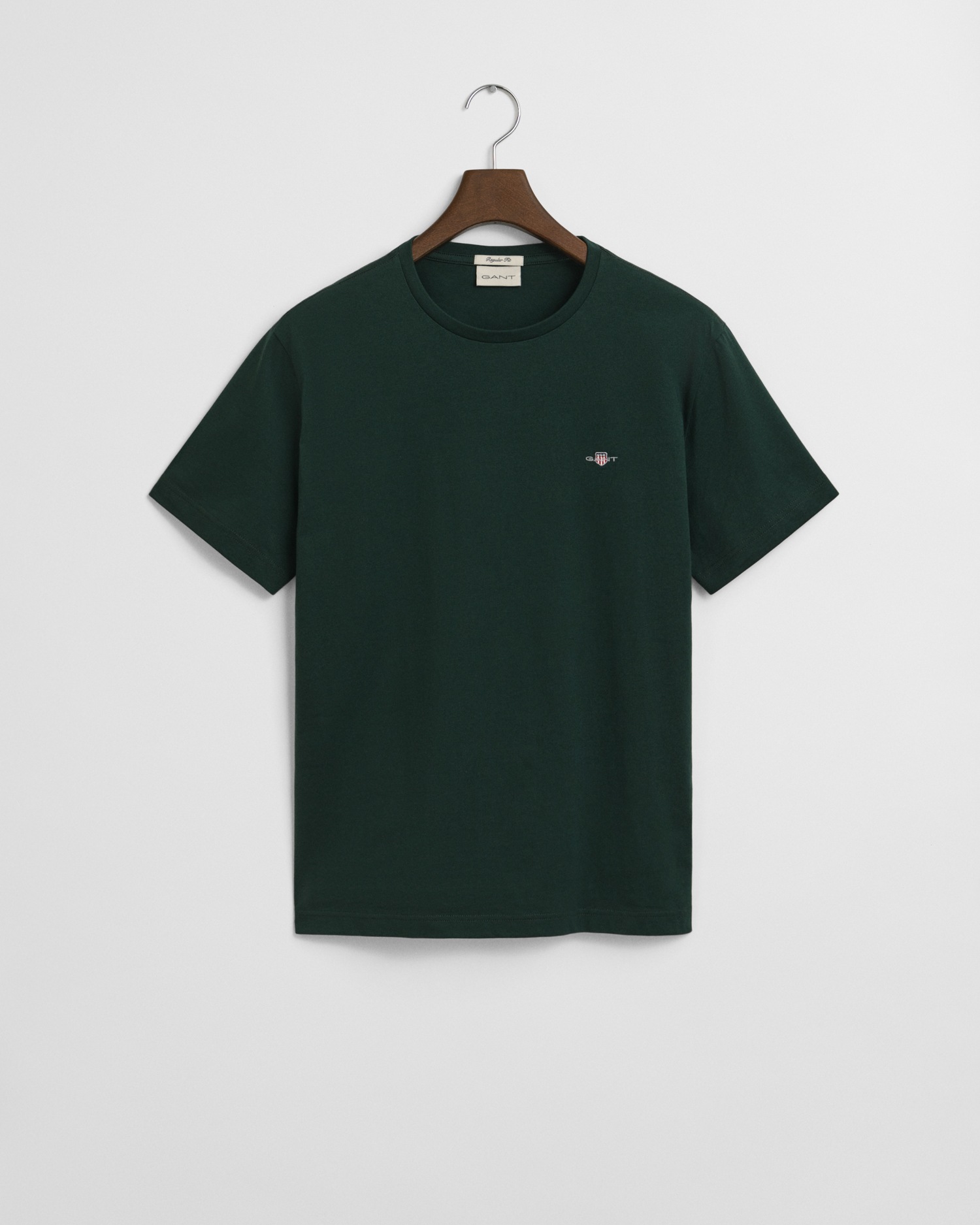 Gant T-Shirt »REG SHIELD SS T-SHIRT«, mit Logostickerei auf der Brust