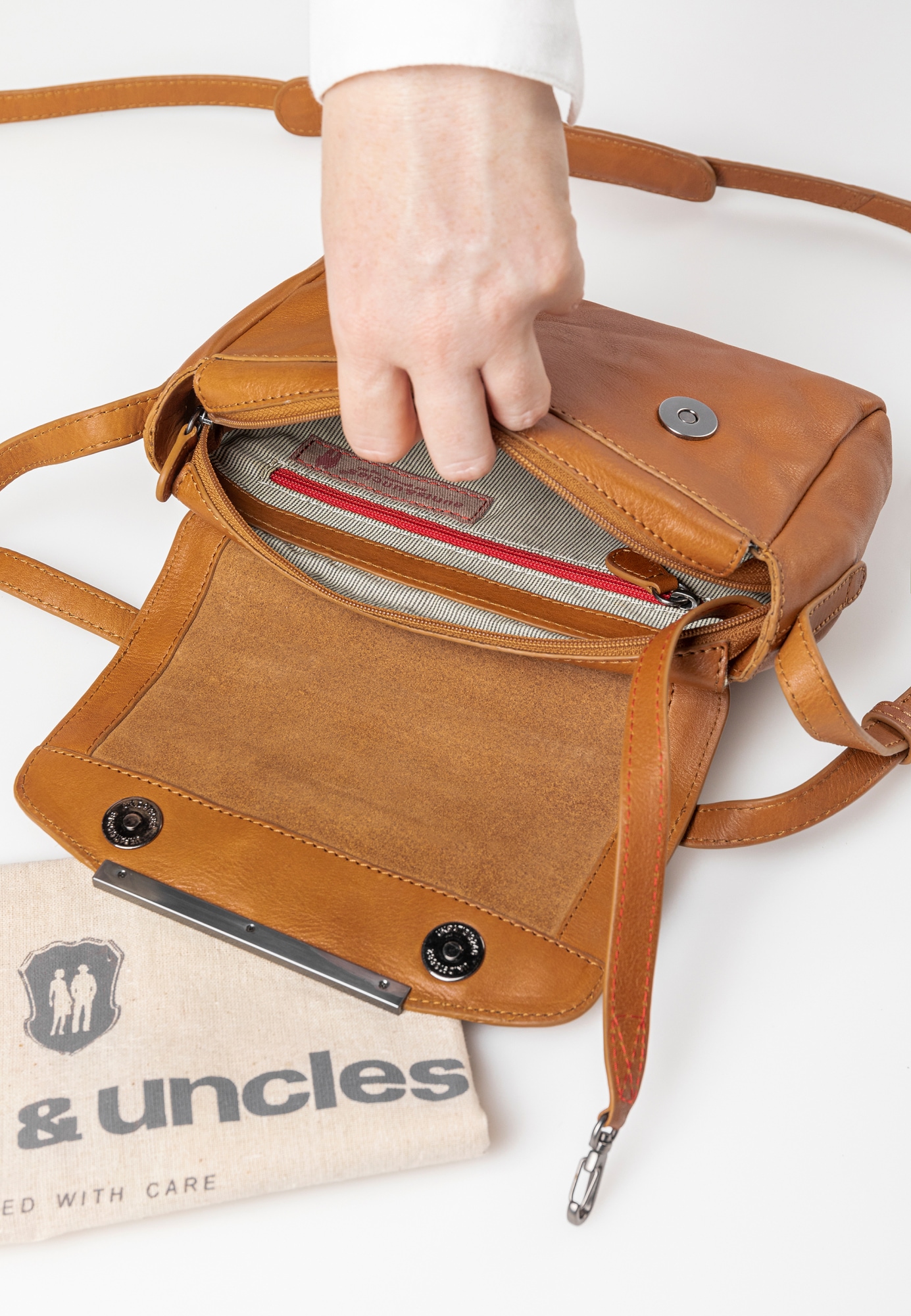 aunts & uncles Schultertasche »Schultertasche Mrs. Bao Bun«