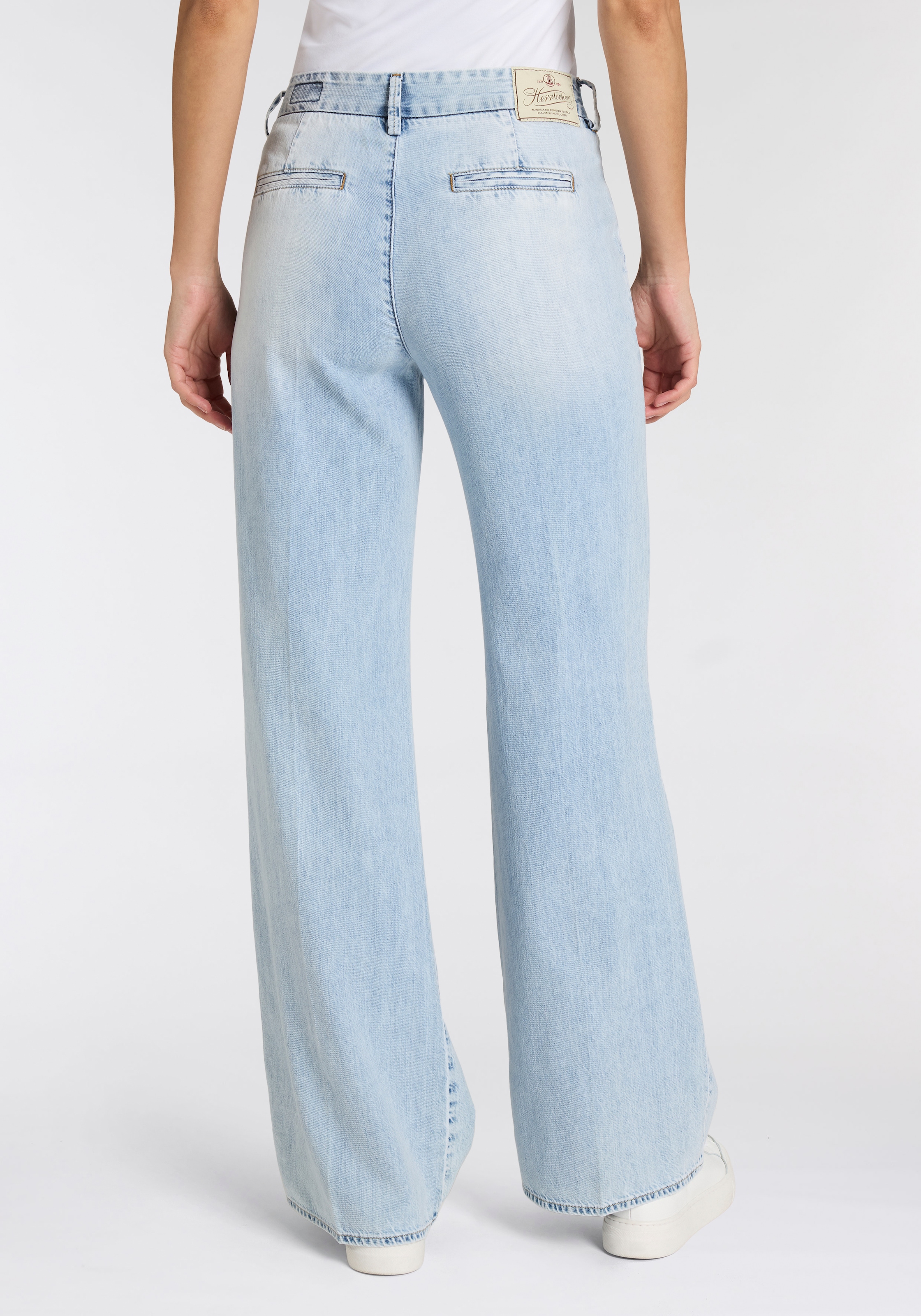 Herrlicher Bootcut-Jeans »Lovely Flared Denim Light« Ultra Light Denim, Mid Rise