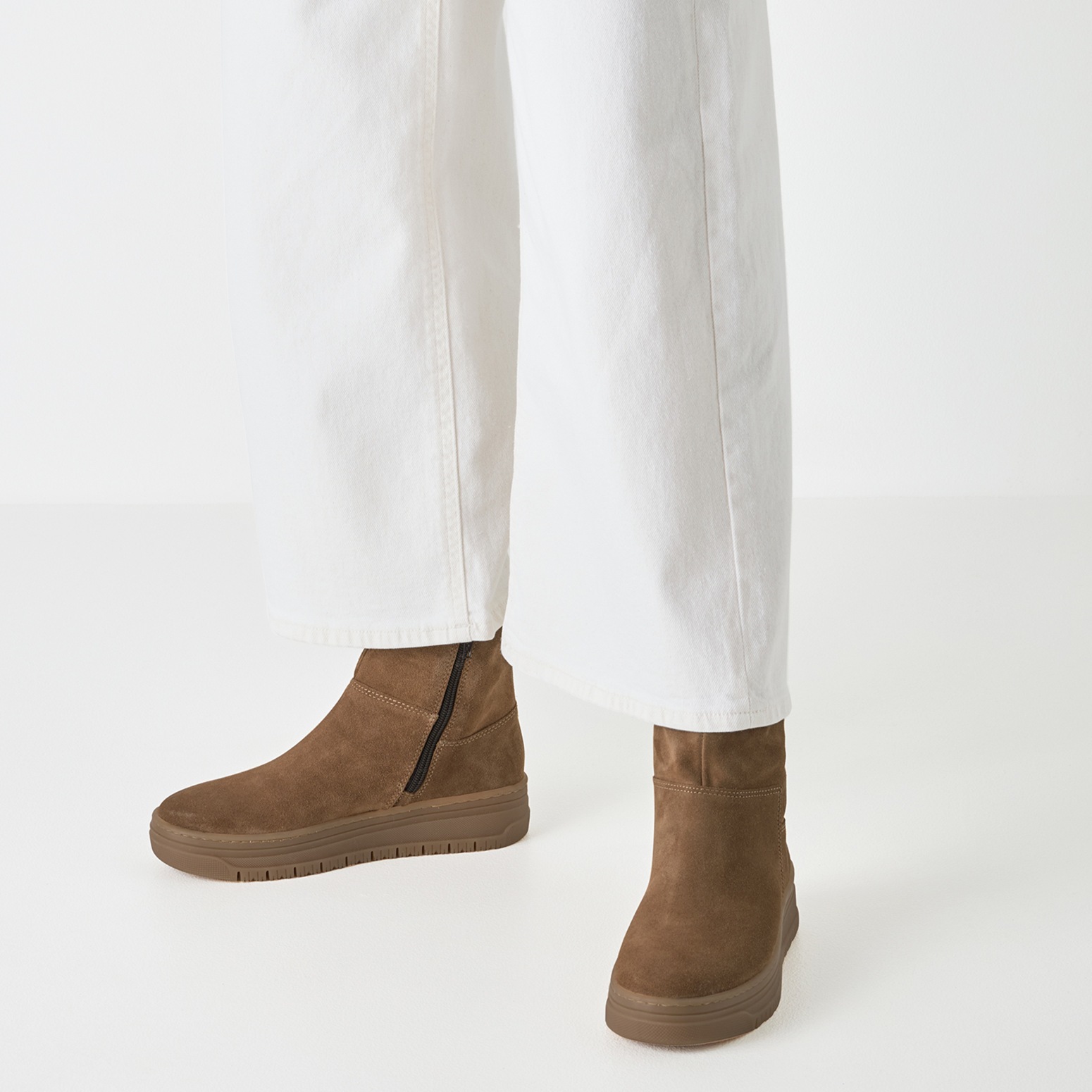 Tamaris Winterboots, Plateau, Winterstiefelette mit zweckmäßigem Reißverschluss