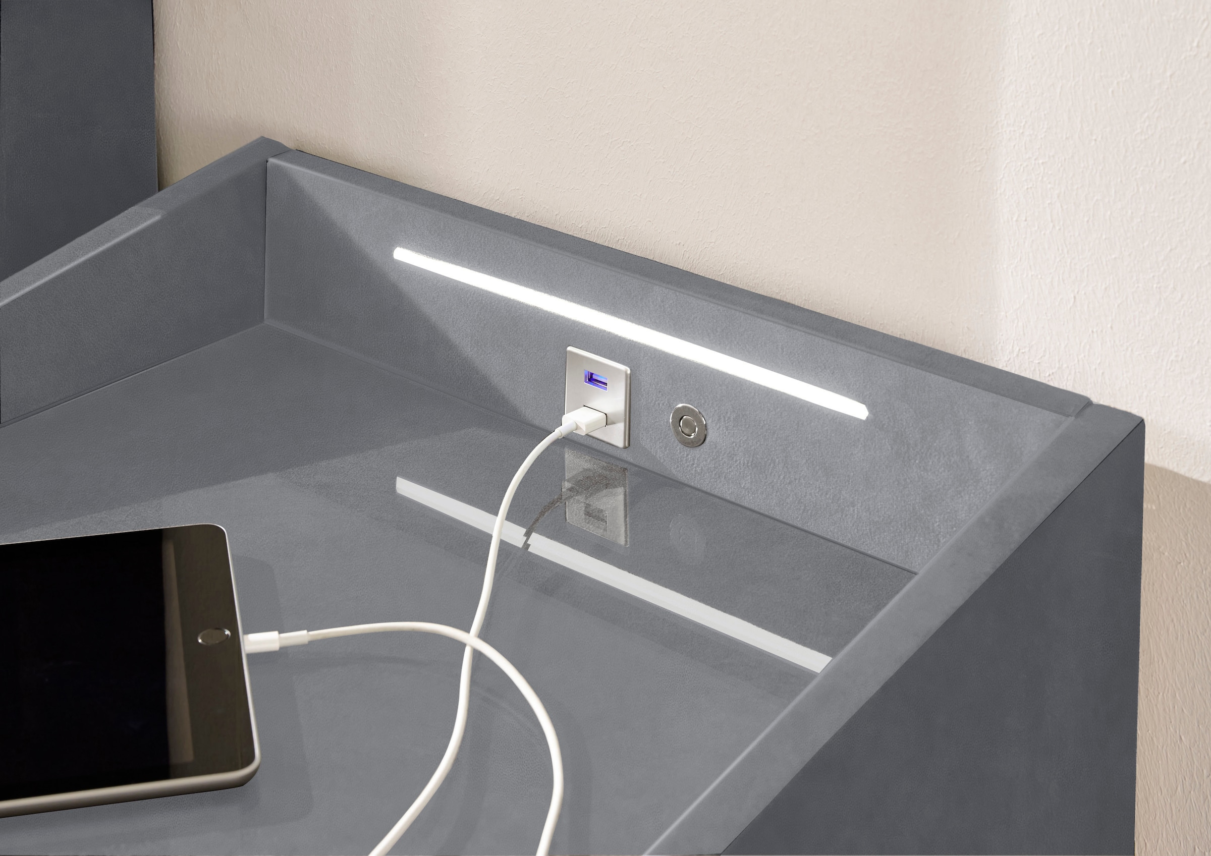 ED EXCITING DESIGN Nachtkonsole »Moon« mit LED-Beleuchtung und USB-Anschluss & USB-C-Anschluss