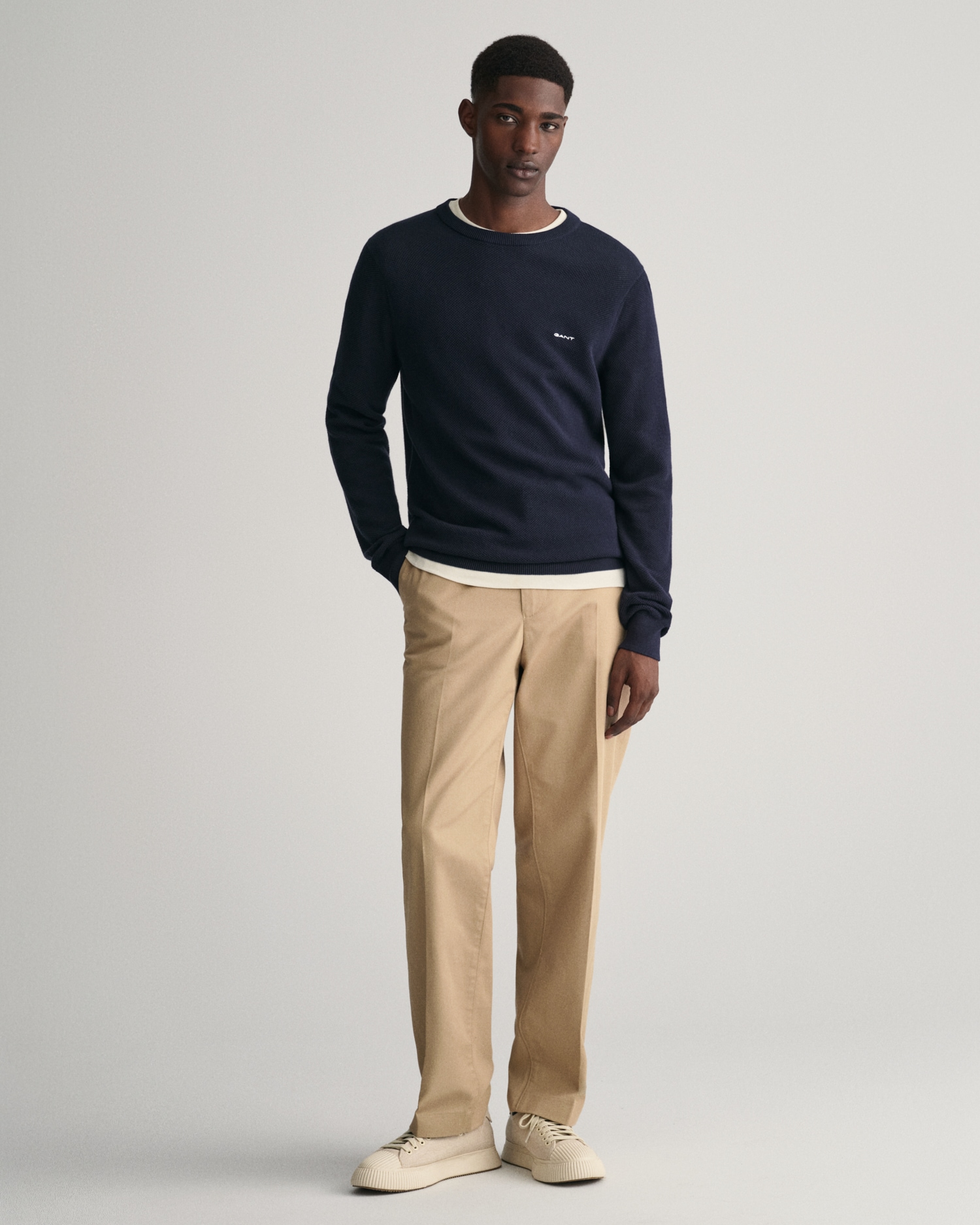 Gant Rundhalspullover »COTTON PIQUE C-NECK«, mit Logostickerei auf der Brust