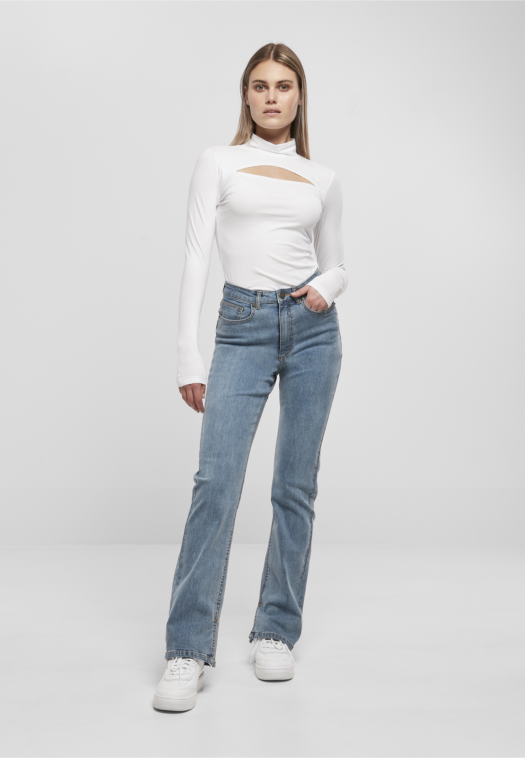 URBAN CLASSICS Bequeme Jeans »Urban Classics Damen Ladies Highwaist Straight Slit Denim Pants« 1 Stk.