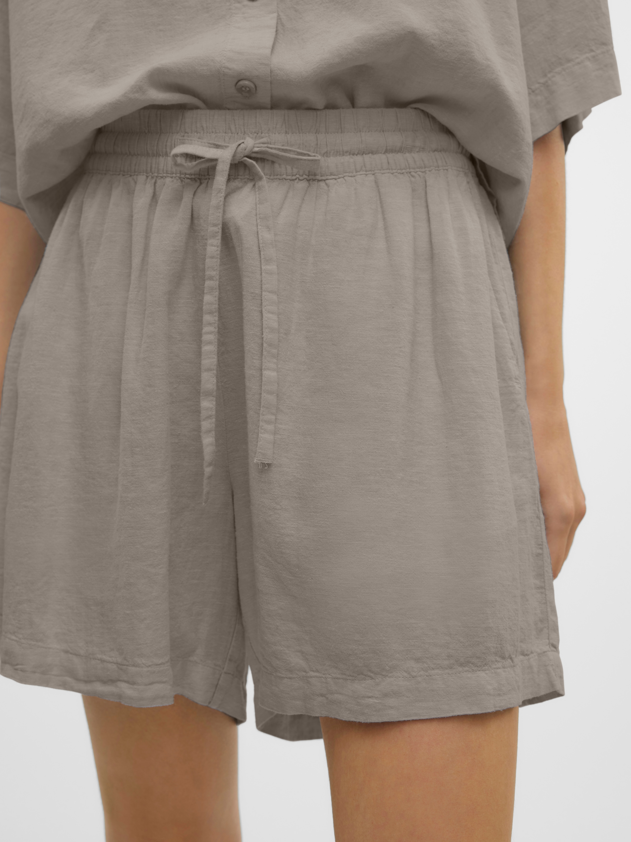 Vero Moda Shorts »VMLINN LINEN SHORTS WVN NOOS«, mit Leinen