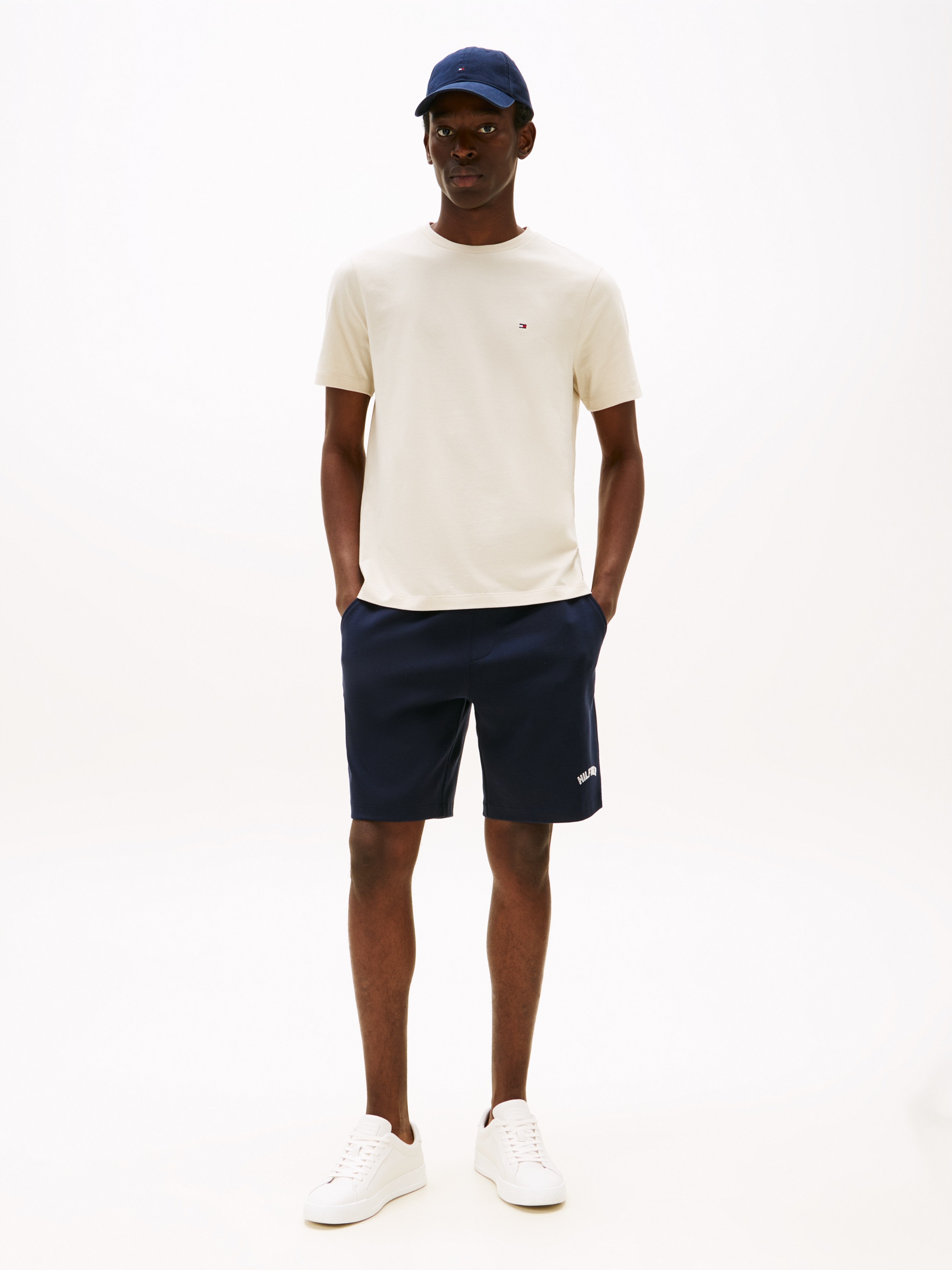 Tommy Hilfiger T-Shirt "ESSENTIAL REG FIT SOLID TEE", mit Rundhalsausschnit günstig online kaufen